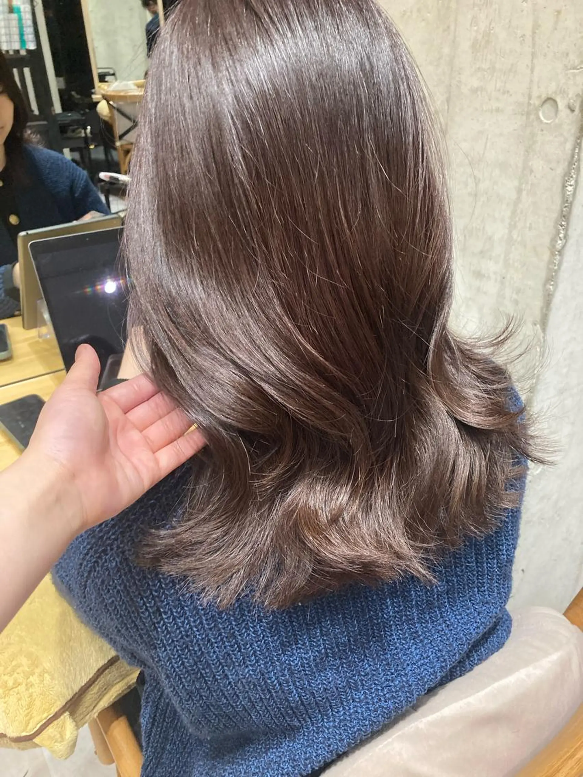 ミディアム ✨色持ちの良い艶 カラー✨蟹江真世のヘアスタイル