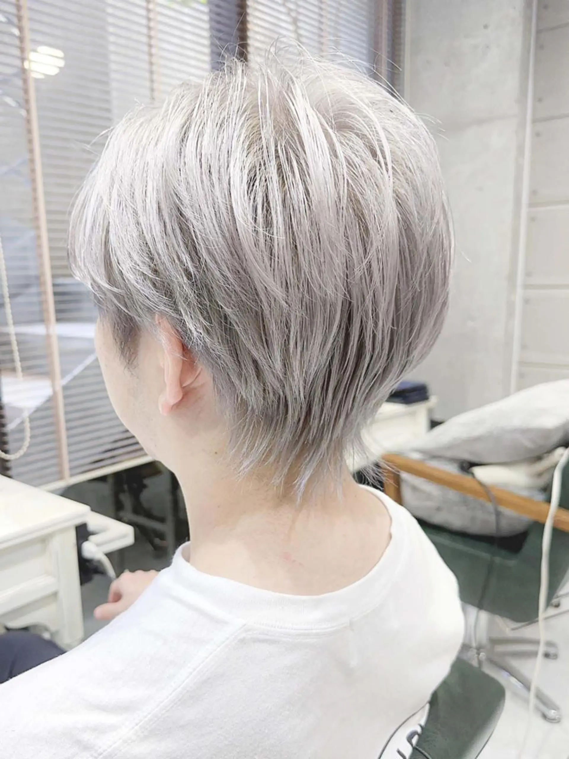 ショート カラー ヘアアレンジ メンズ メンズブリーチ メンズ韓国風 韓国マッシュ マッシュ ツーブロック 𝐑𝐈𝐍𝐊𝐀 🐷🖤のヘアスタイル