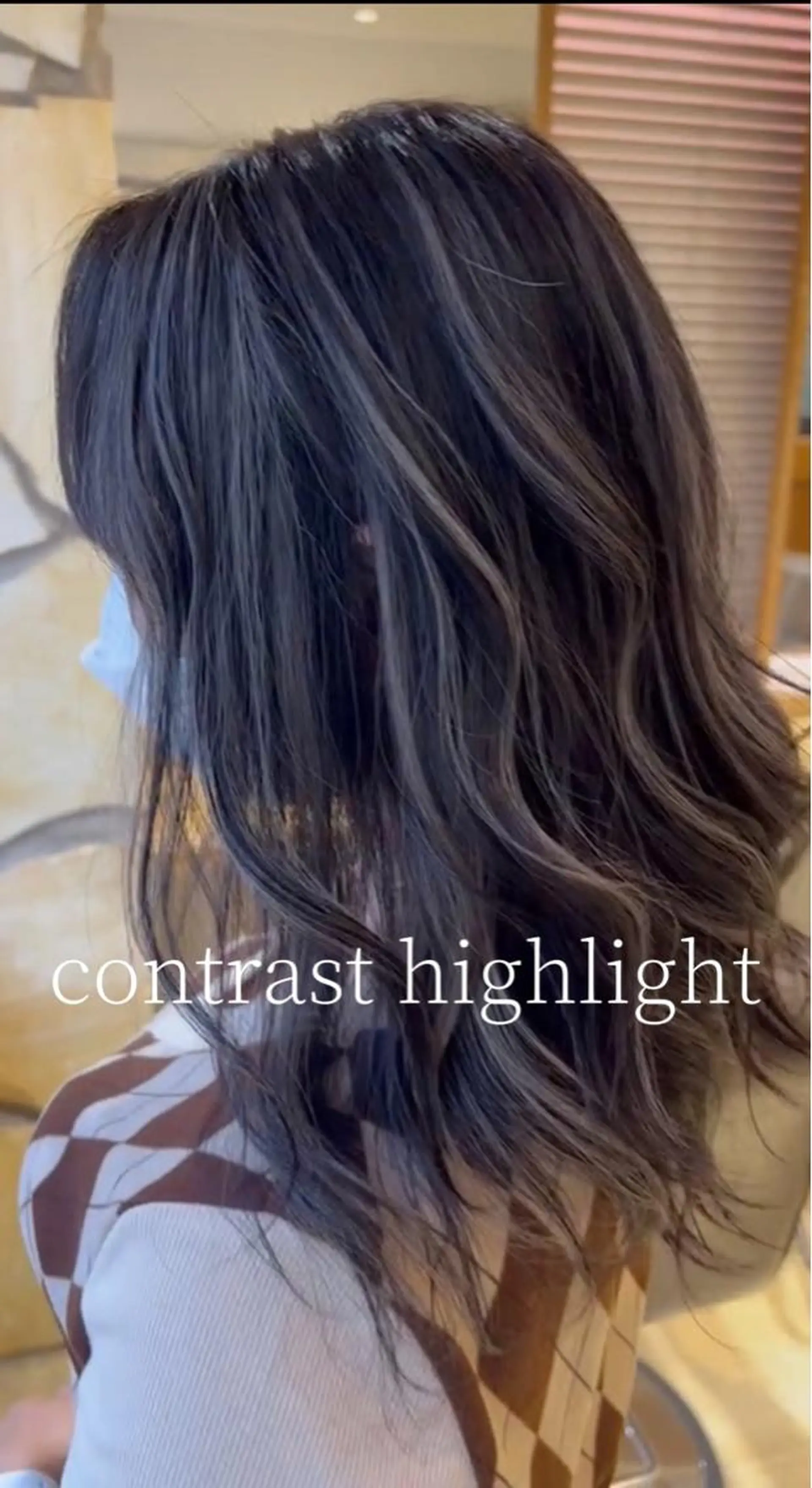 ミディアム ハイライト ヘアカラー トリートメント 渋谷ハイトーン/ デザインカラー阿部のヘアスタイル