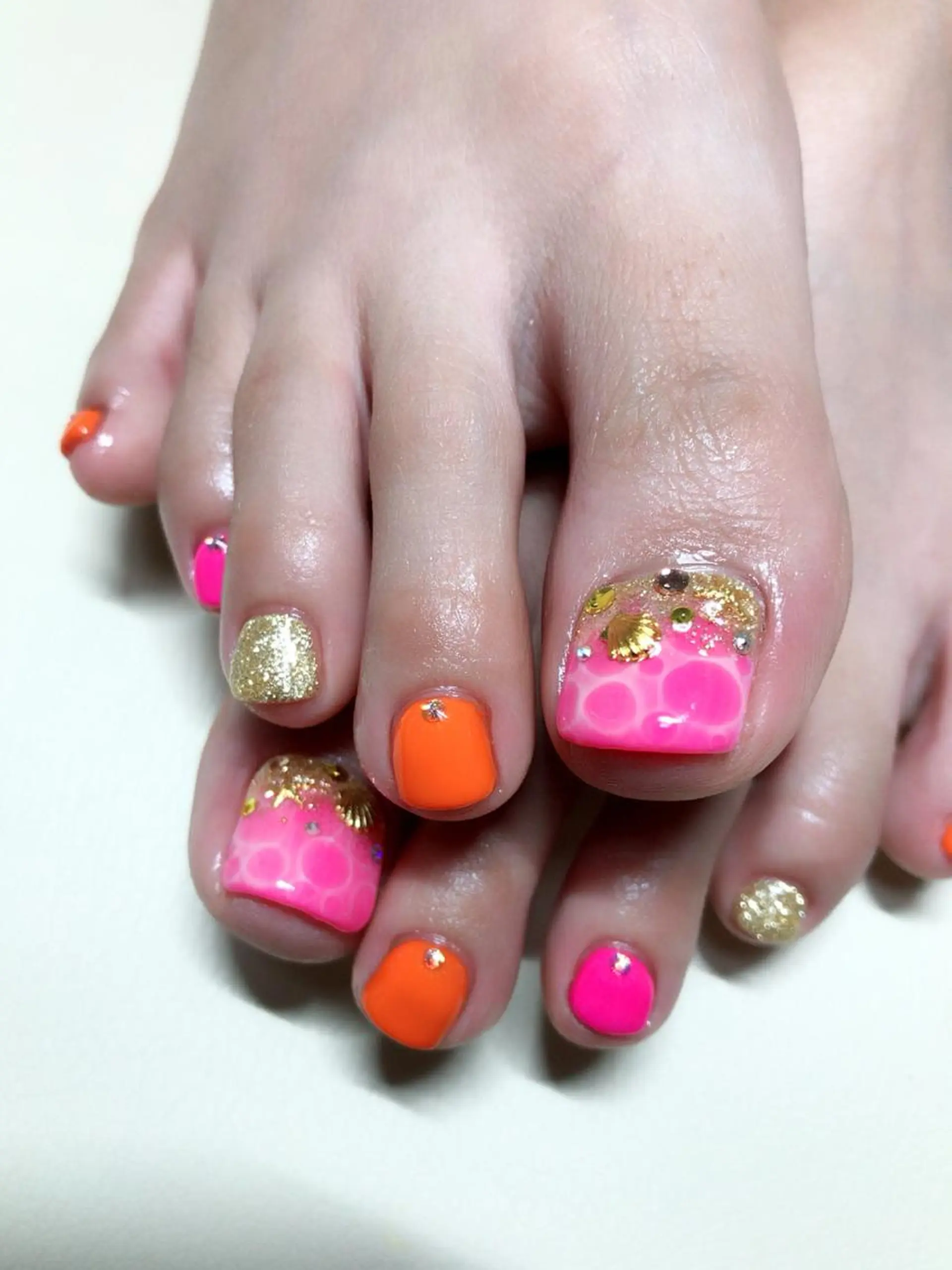 ネイル アートネイル ストーンネイル ネイル/耳つぼ /新ホワイトニングのネイルデザイン