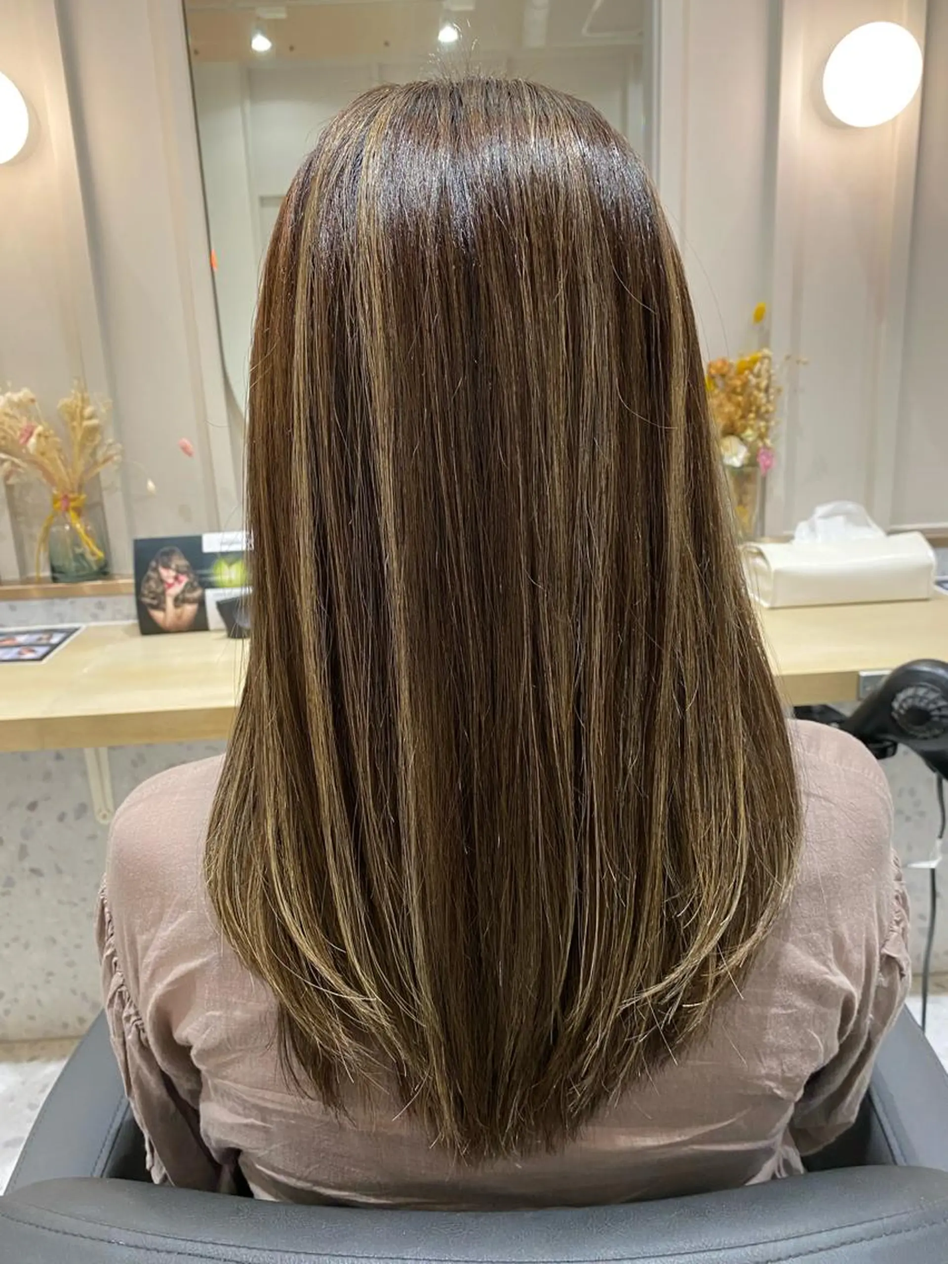 ミディアム カラー ヘアカラー トリートメント LA KING GINZA TOKYO所属・🧡ショートの達人 🧡SHOのヘアスタイル