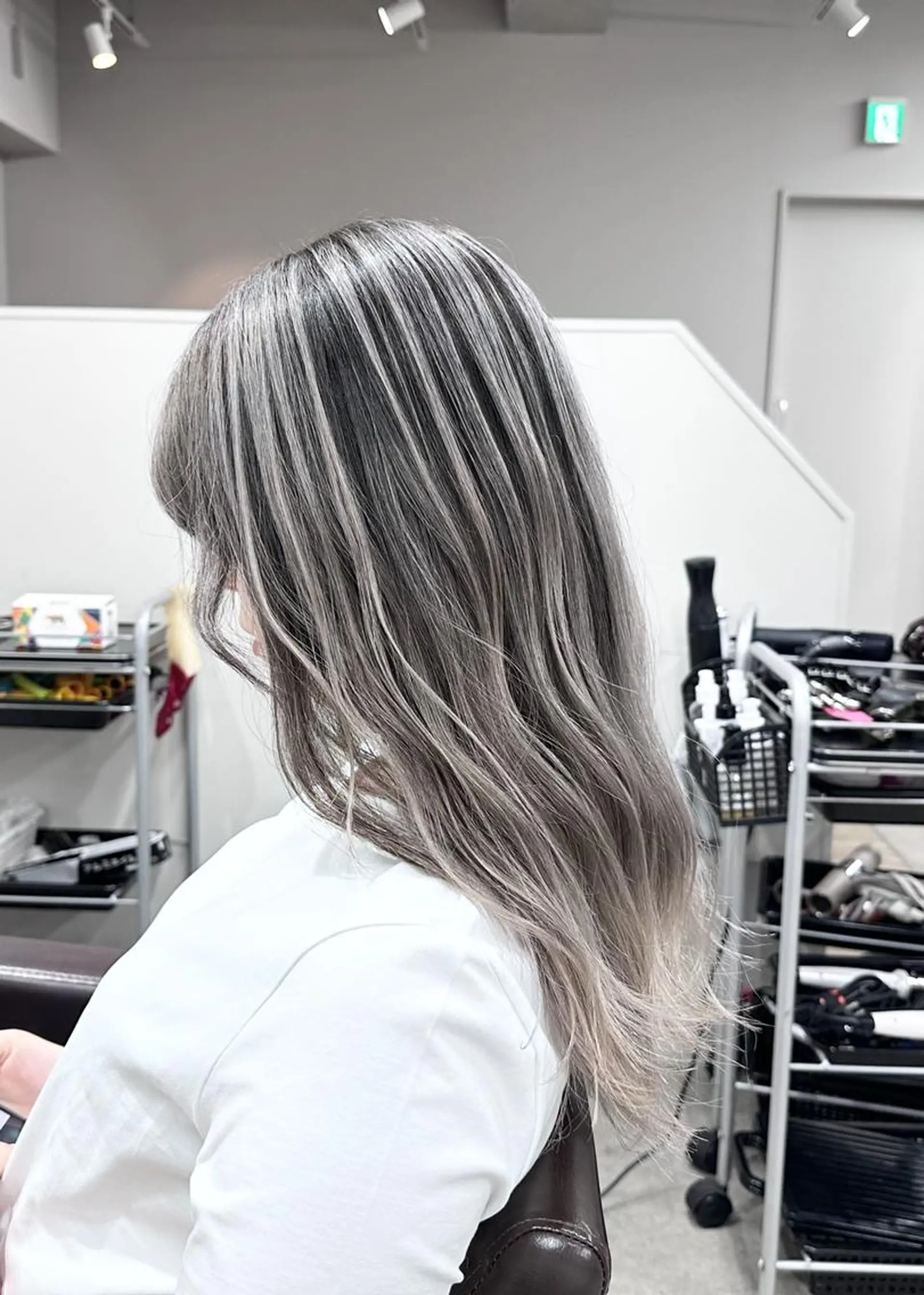 セミロング カラー 🫧【公式】 Lig.横浜🫧のヘアスタイル