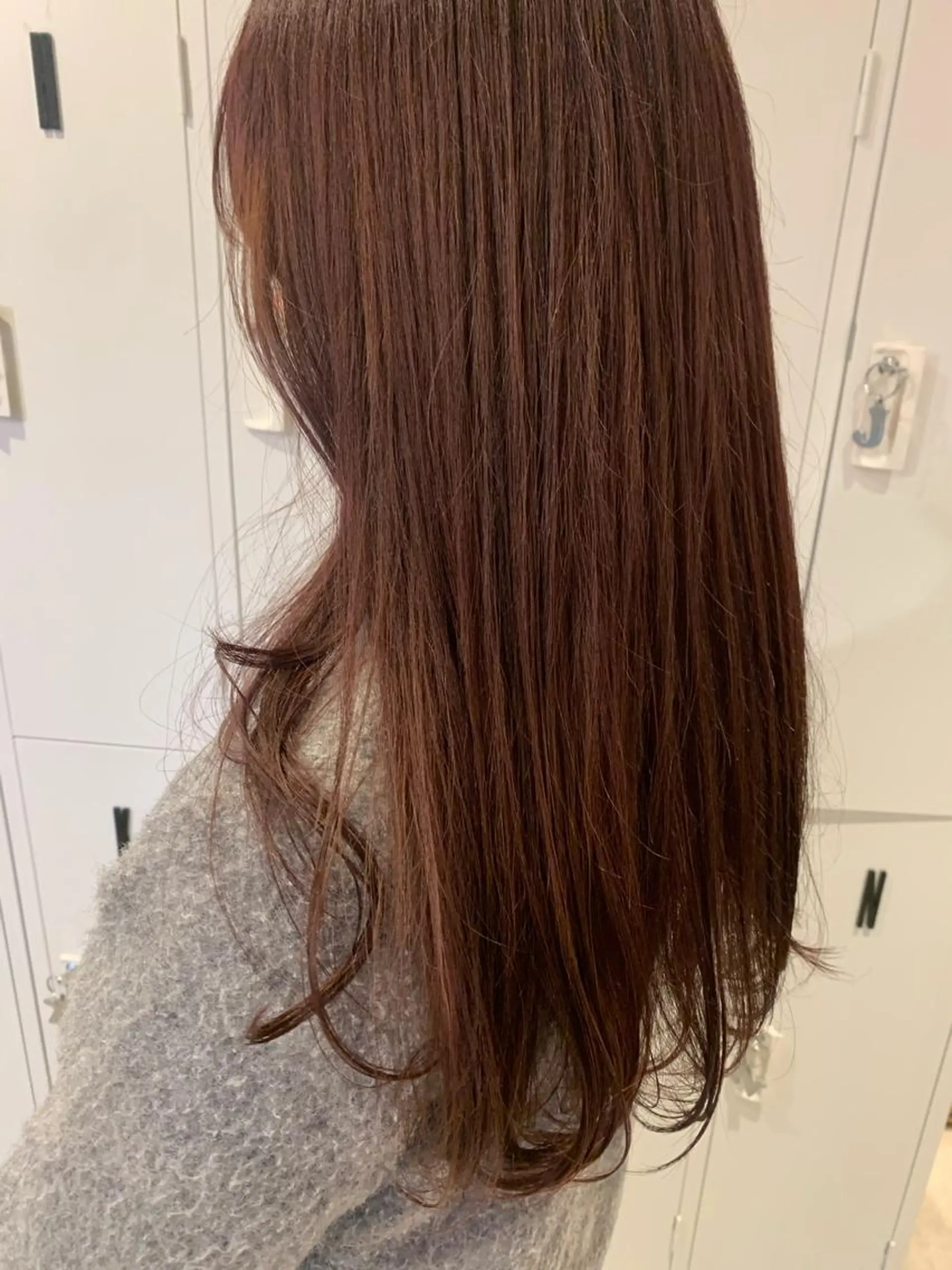 ロング カラー ブリーチ 佐藤 永夏のヘアスタイル