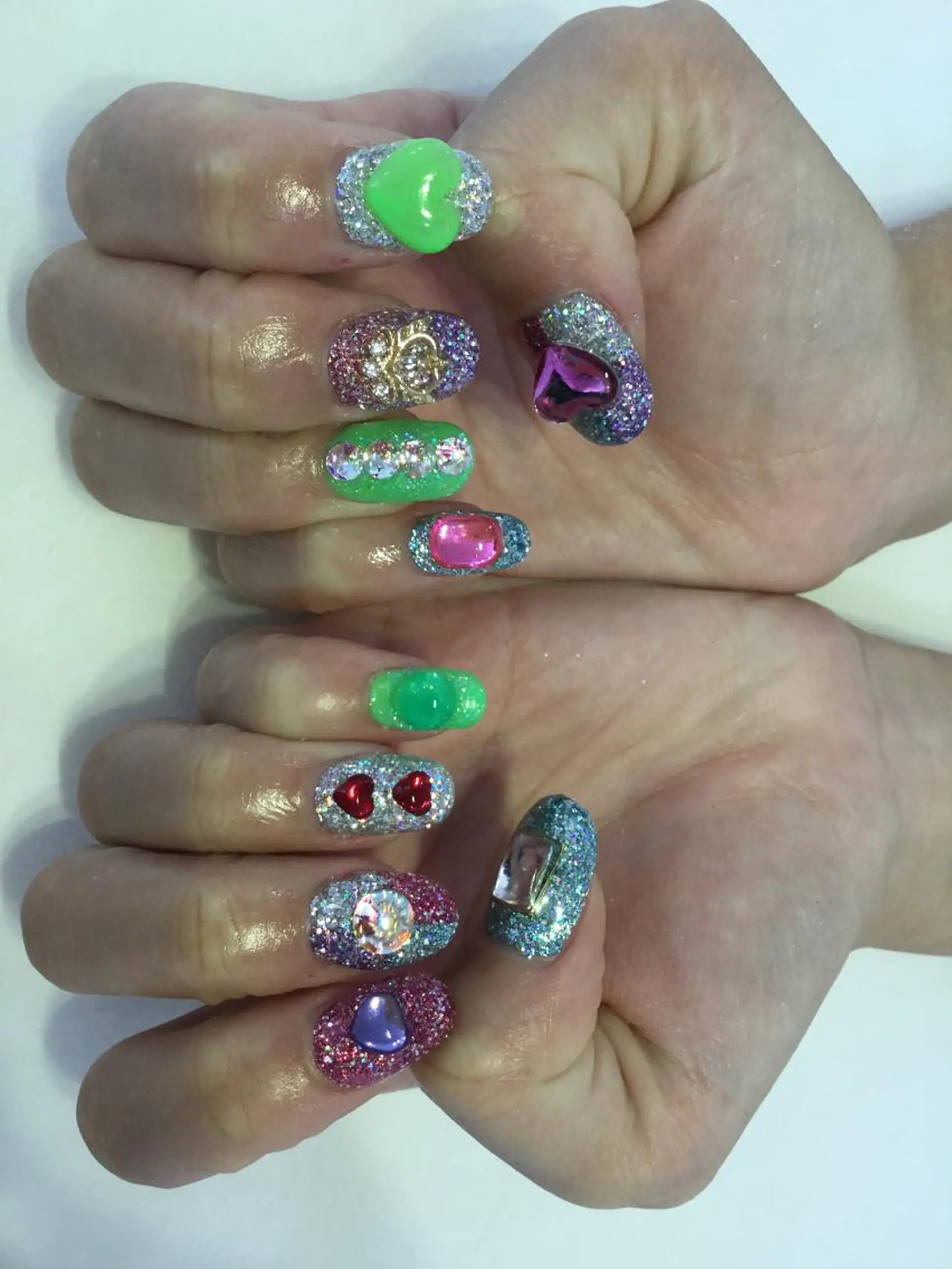 ネイル 💎🐰 saki. m 🐰💎のネイルデザイン