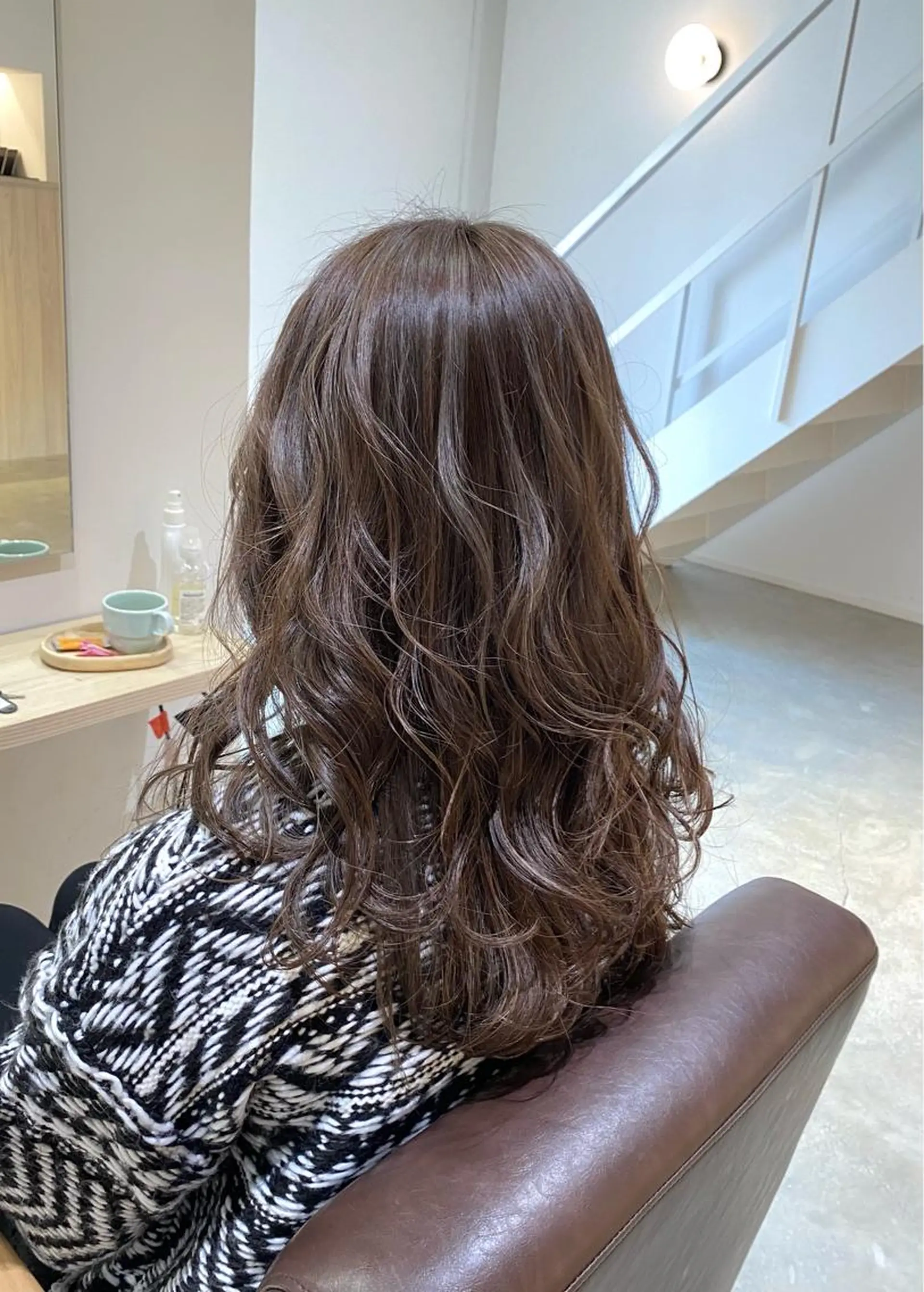 ロング カラー バレイヤージュ ブリーチ ダブルカラー イヤリングカラー グラデーションカラー カット トリートメント ブリーチなしWカラー /酸性ストレート河本のヘアスタイル