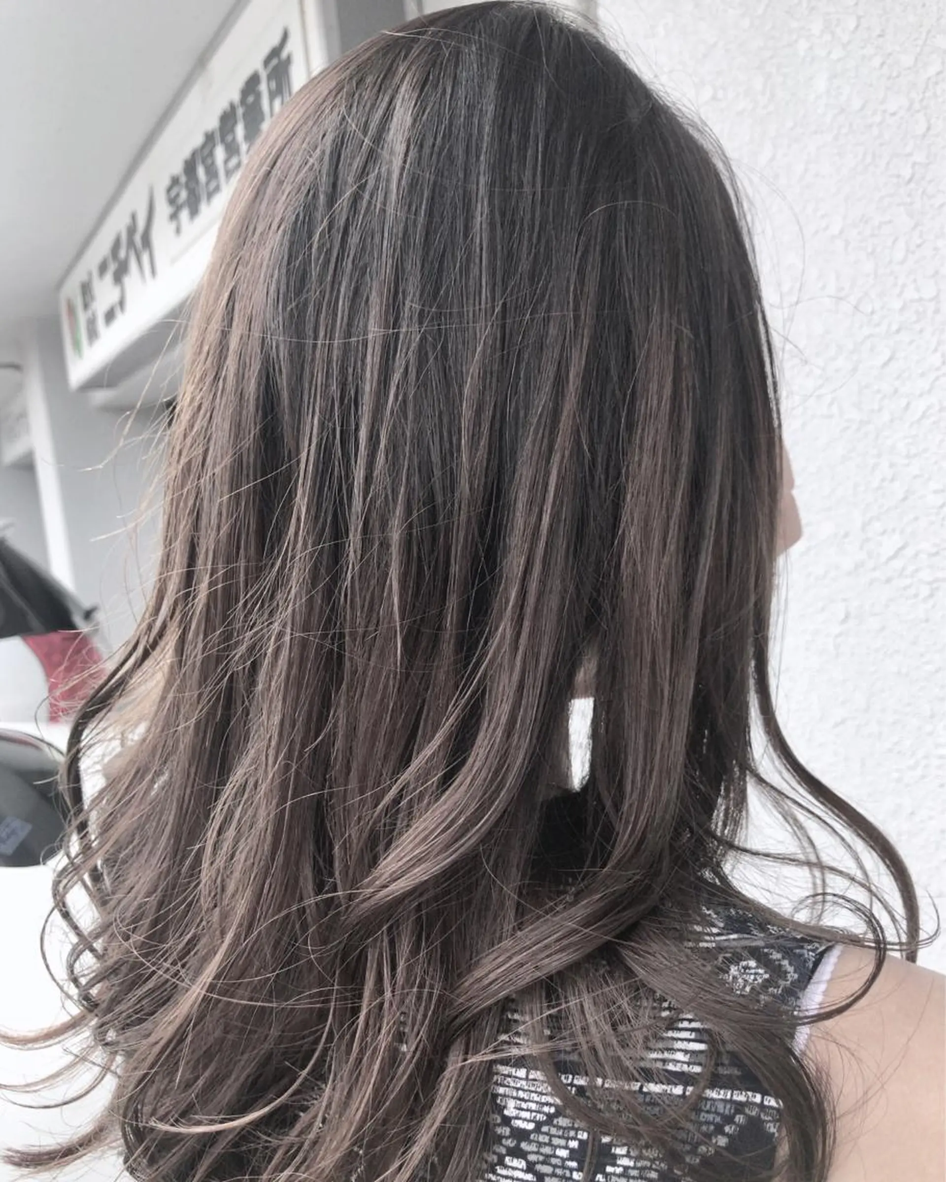 セミロング カラー レイヤーカット匠 イソザキノリユキのヘアスタイル