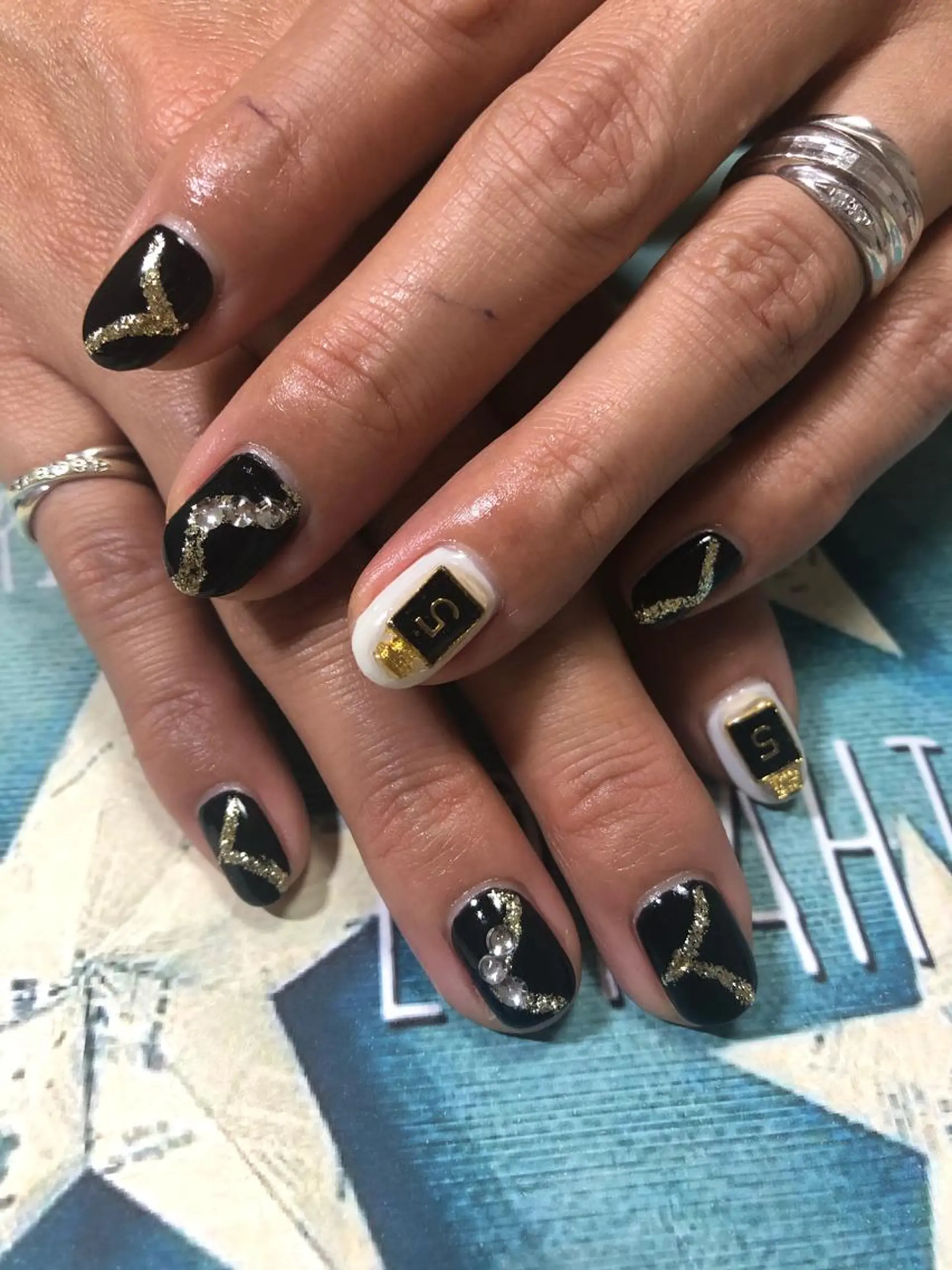 ネイル ハンドネイル フットネイル Lokahi NAILのネイルデザイン