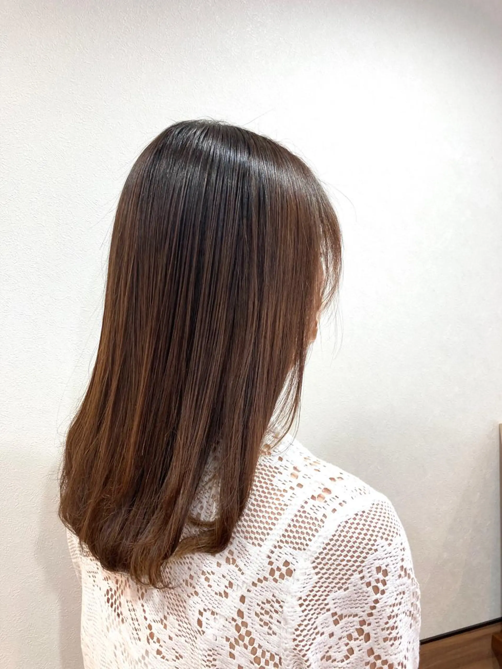 セミロング パーマ 髪質改善 トリートメント ストレートパーマ Annon プライベートサロンのヘアスタイル