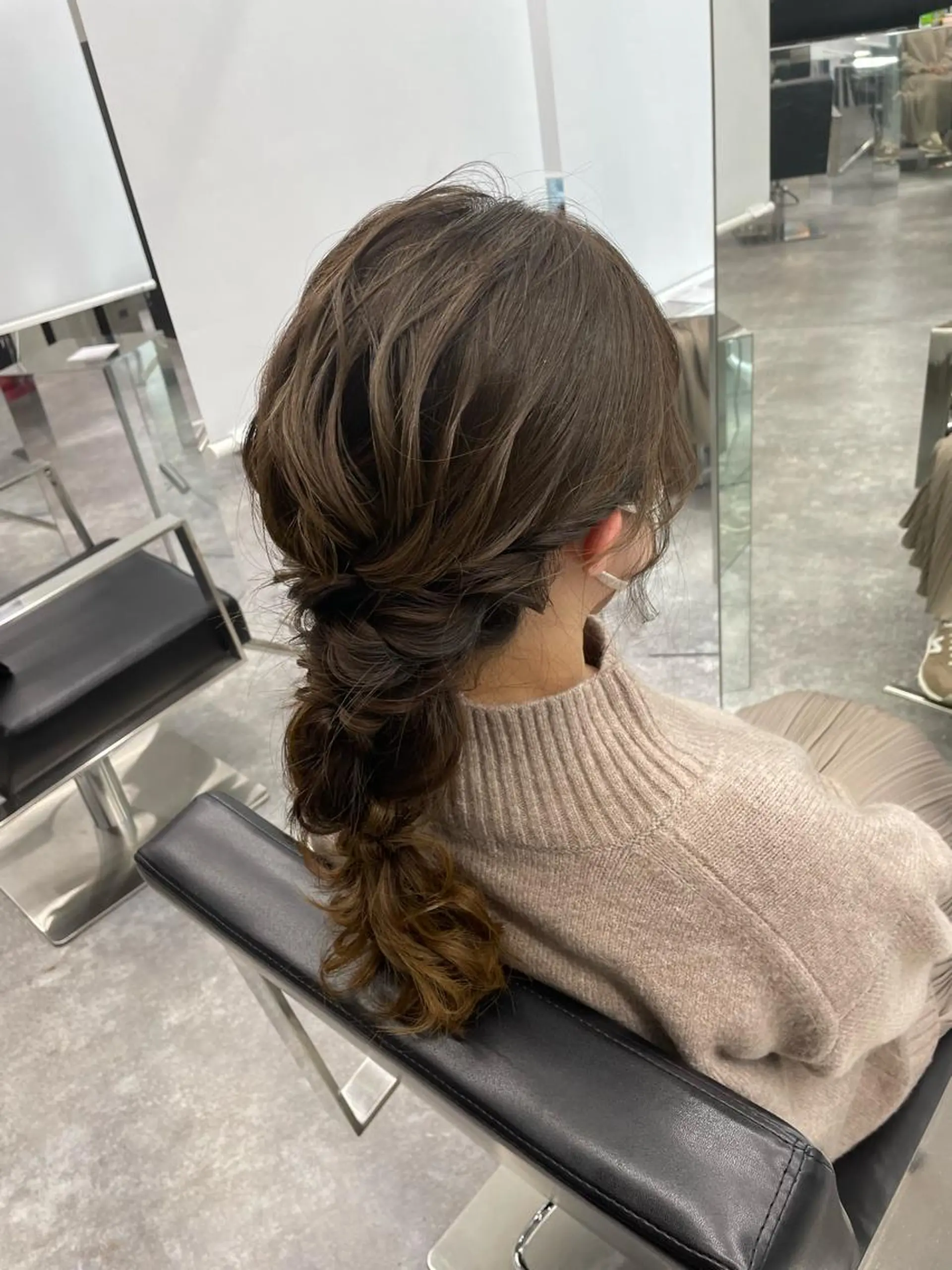 ロング ヘアアレンジ 口コミ高評価✨ 安達ももかのマツエク・マツパデザイン