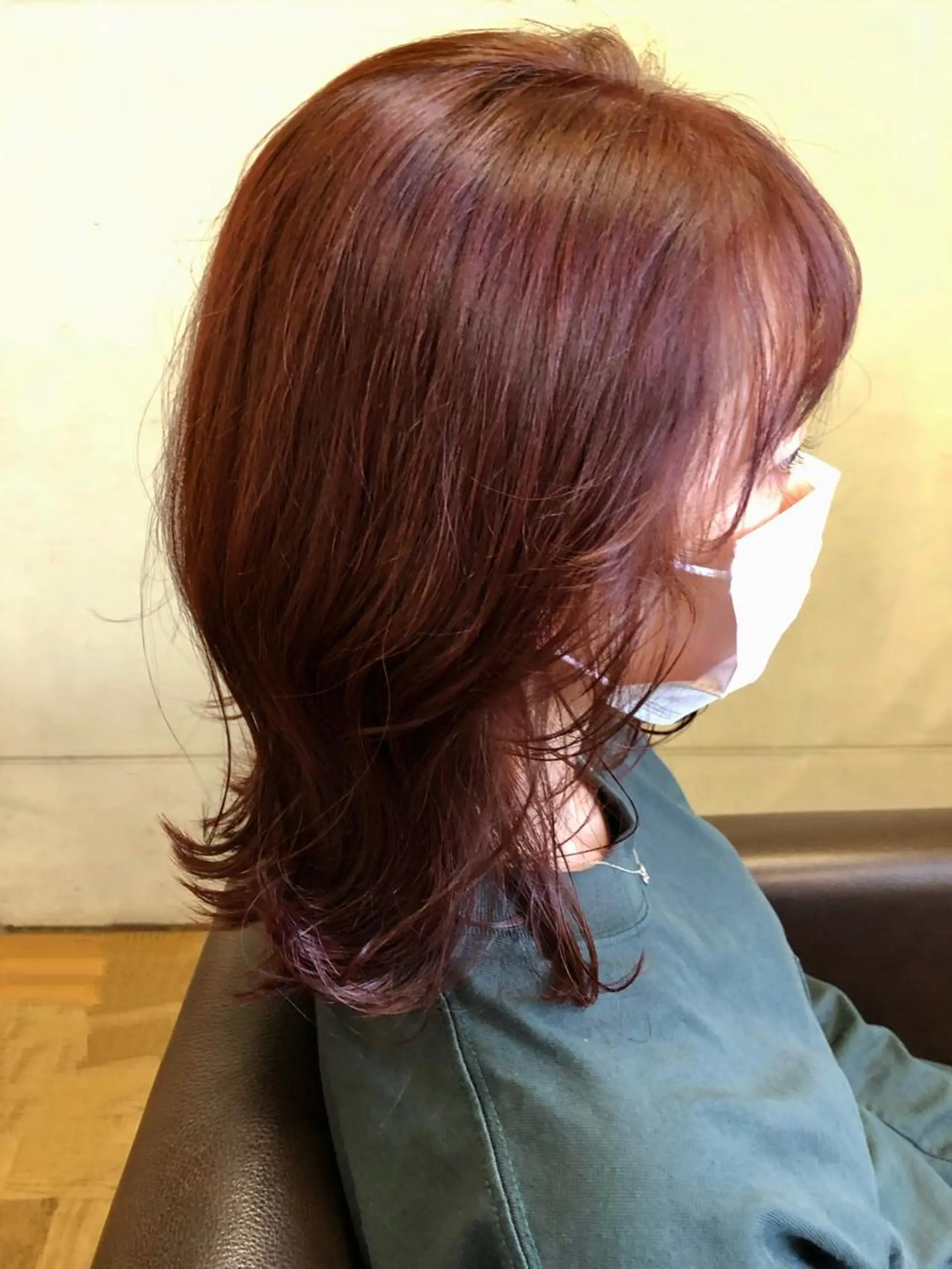 ミディアム ヤナギウチ エリカのヘアスタイル