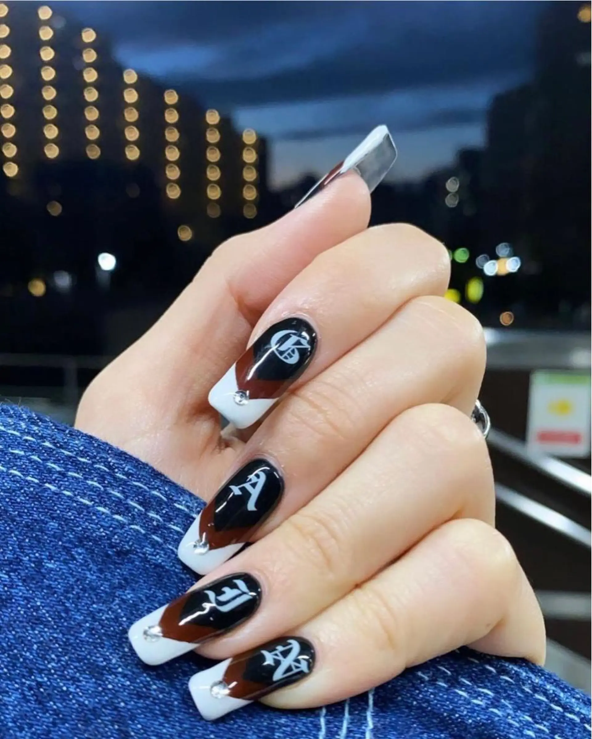 ネイル ハンドネイル フットネイル ハンドケア Nes.Nail所属・Miyagi Asamiのネイルデザイン