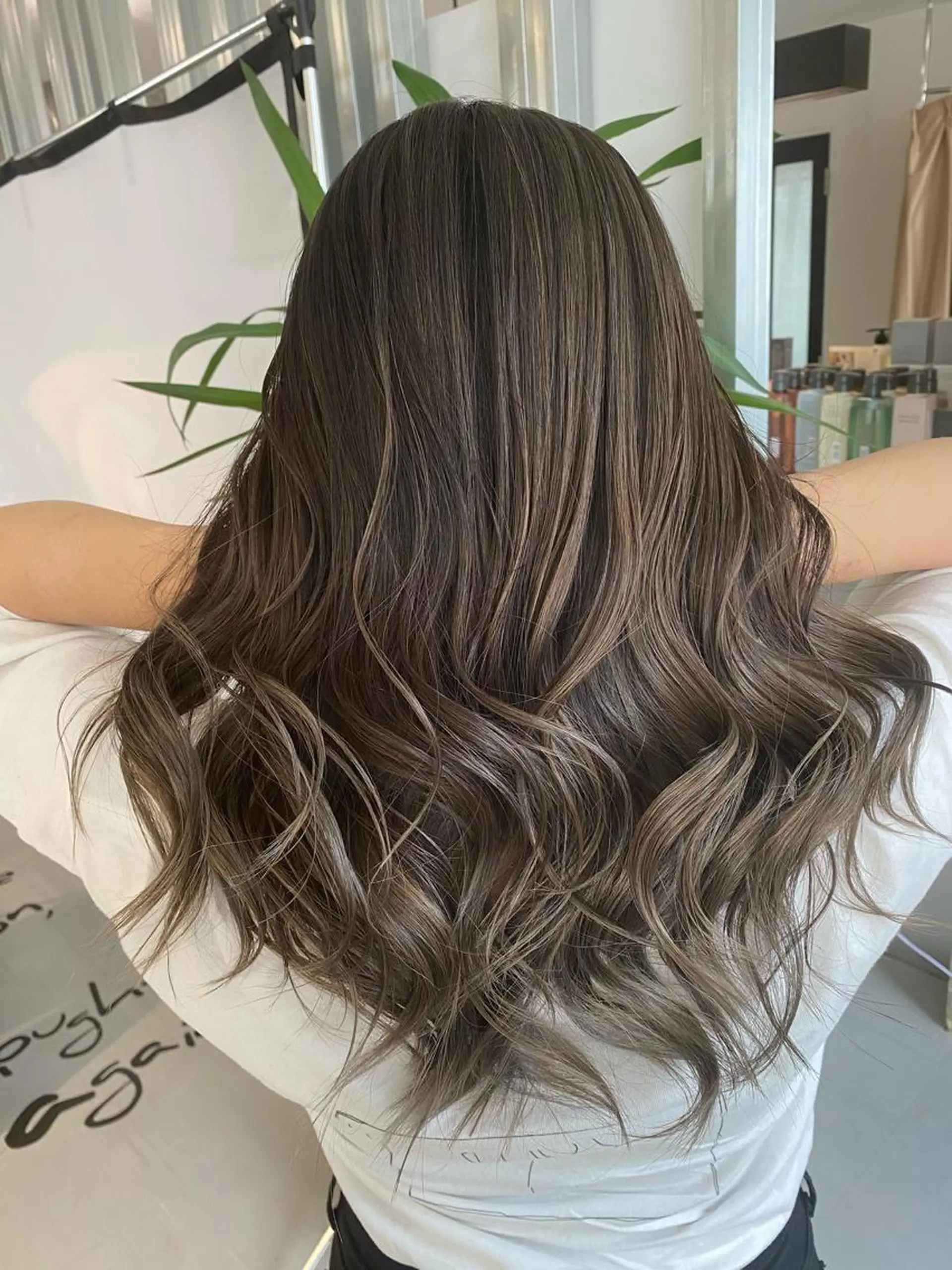 ミディアム レイヤーカット K!ng所属・レイヤーカット/ 髪質改善/ハイライトのヘアスタイル