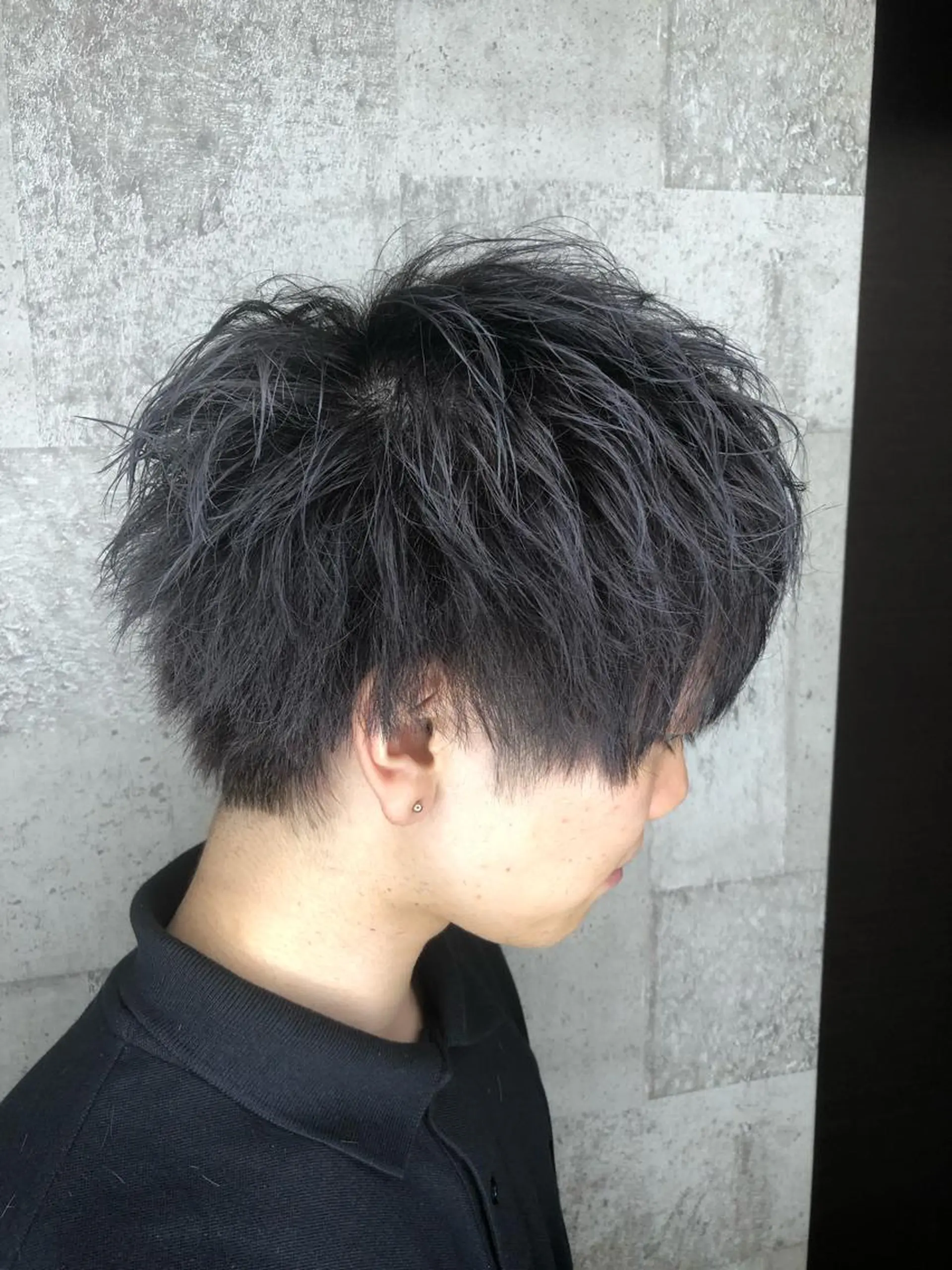 ショート カラー ヘアアレンジ メンズ ダークシルバー シルバー カット ヘアカラー トリートメント メンズ特化美容師 大貫友也のヘアスタイル