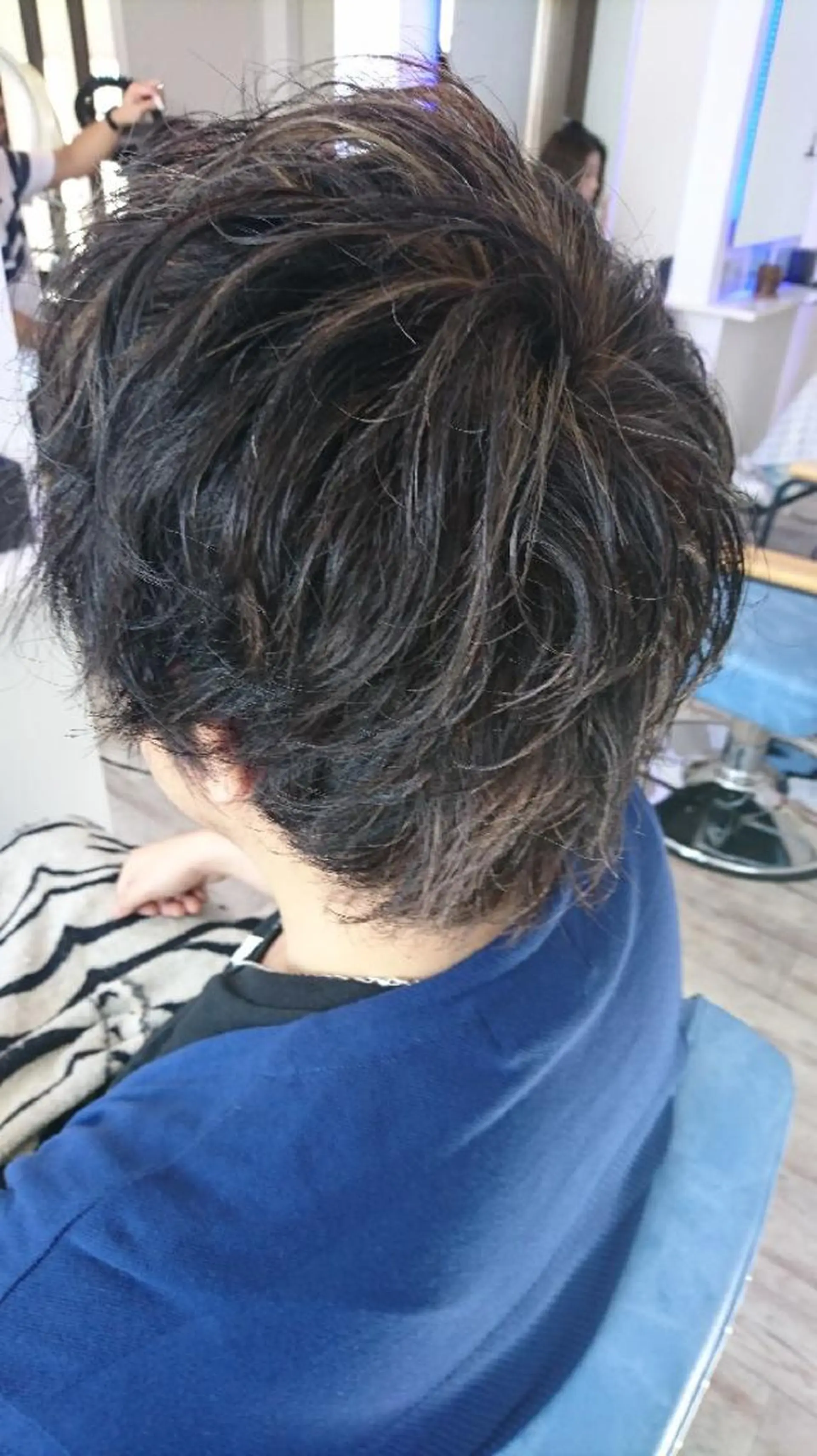 ショート カラー メンズ メンズハイライト ハイライトカラー ハイライト 中嶌 健一のヘアスタイル