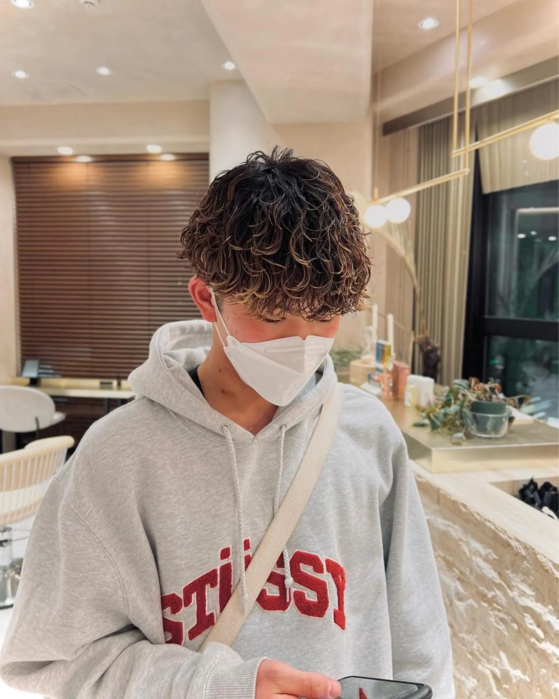 ショート パーマ メンズ メンズメッシュ メンズパーマ カット パーマ トリートメント fifth JINGUMAE所属・波巻きスパイラルパー マ/シャドウパーマ駿のヘアスタイル