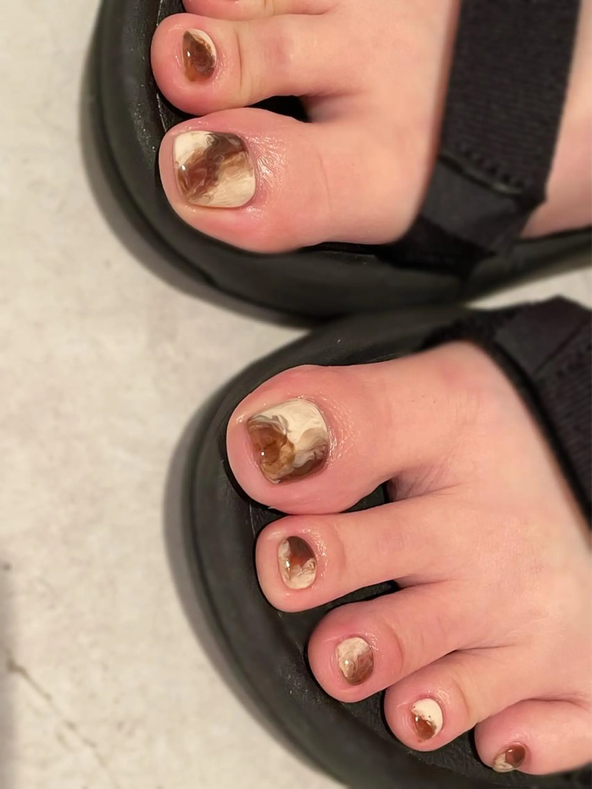 ネイル フットネイル Ami 🦥のネイルデザイン