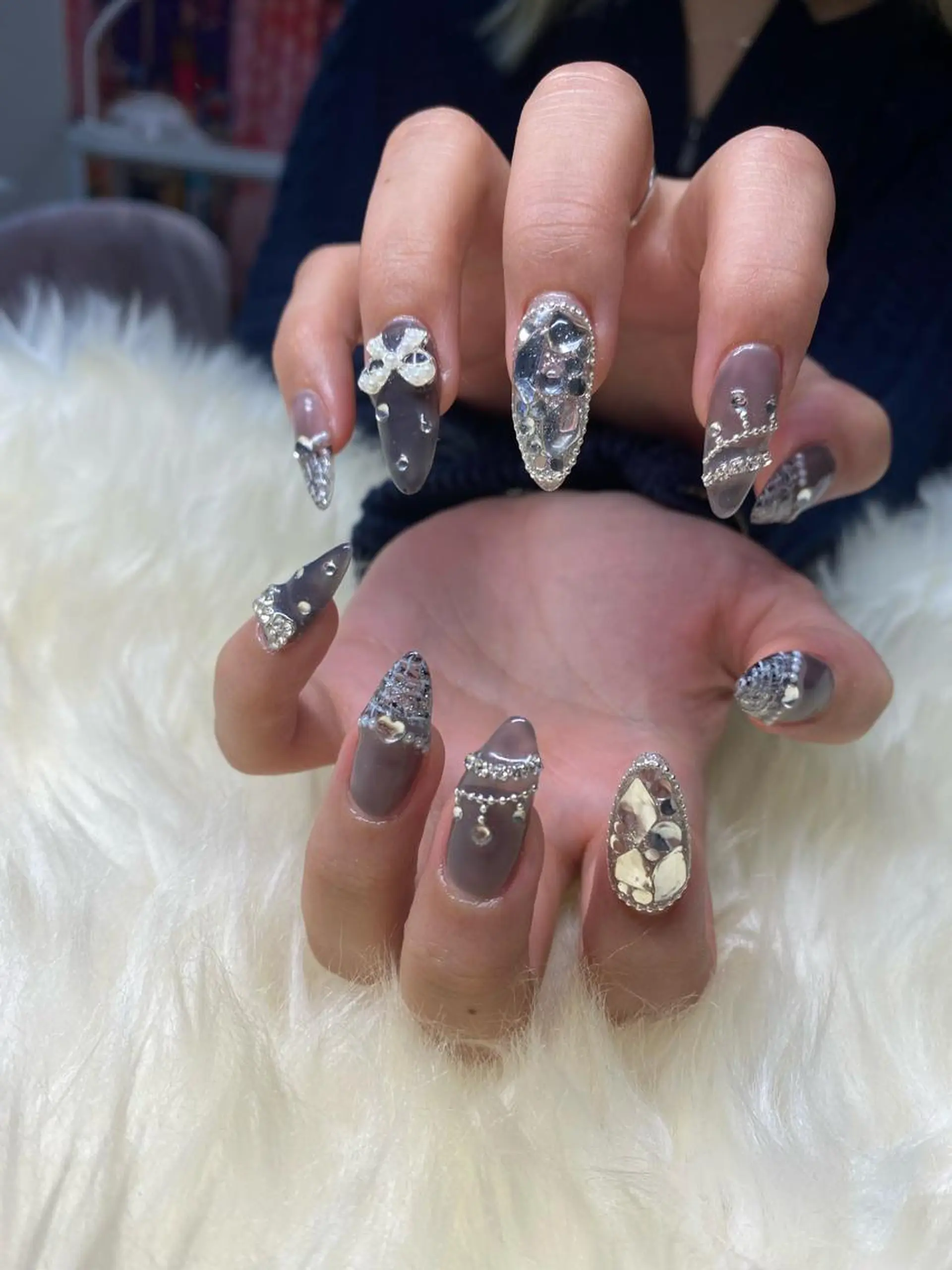 ロング ハンドネイル ハンドケア 💜MIYA nail川崎店のネイルデザイン