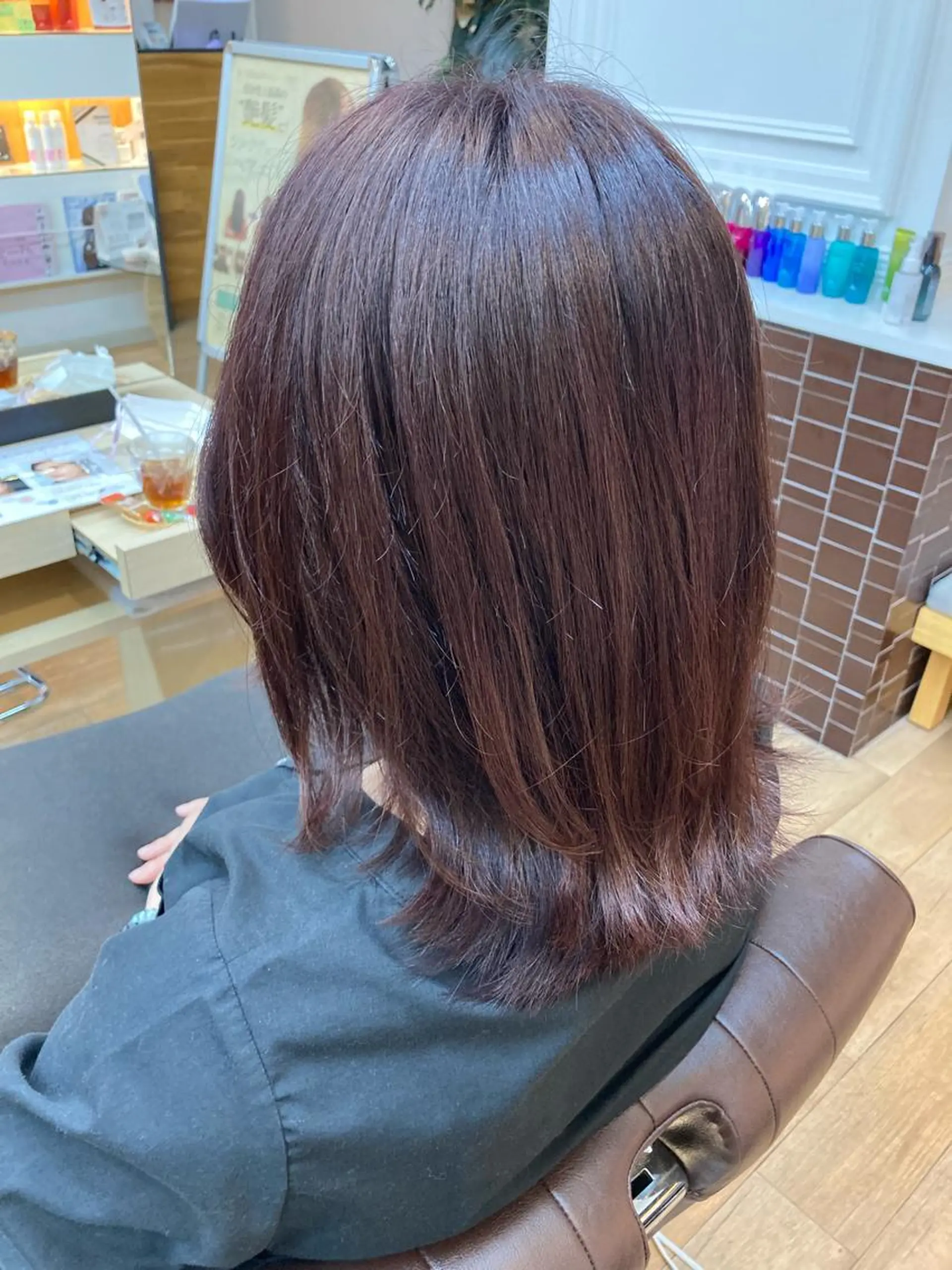 ミディアム 西原 みさきのヘアスタイル