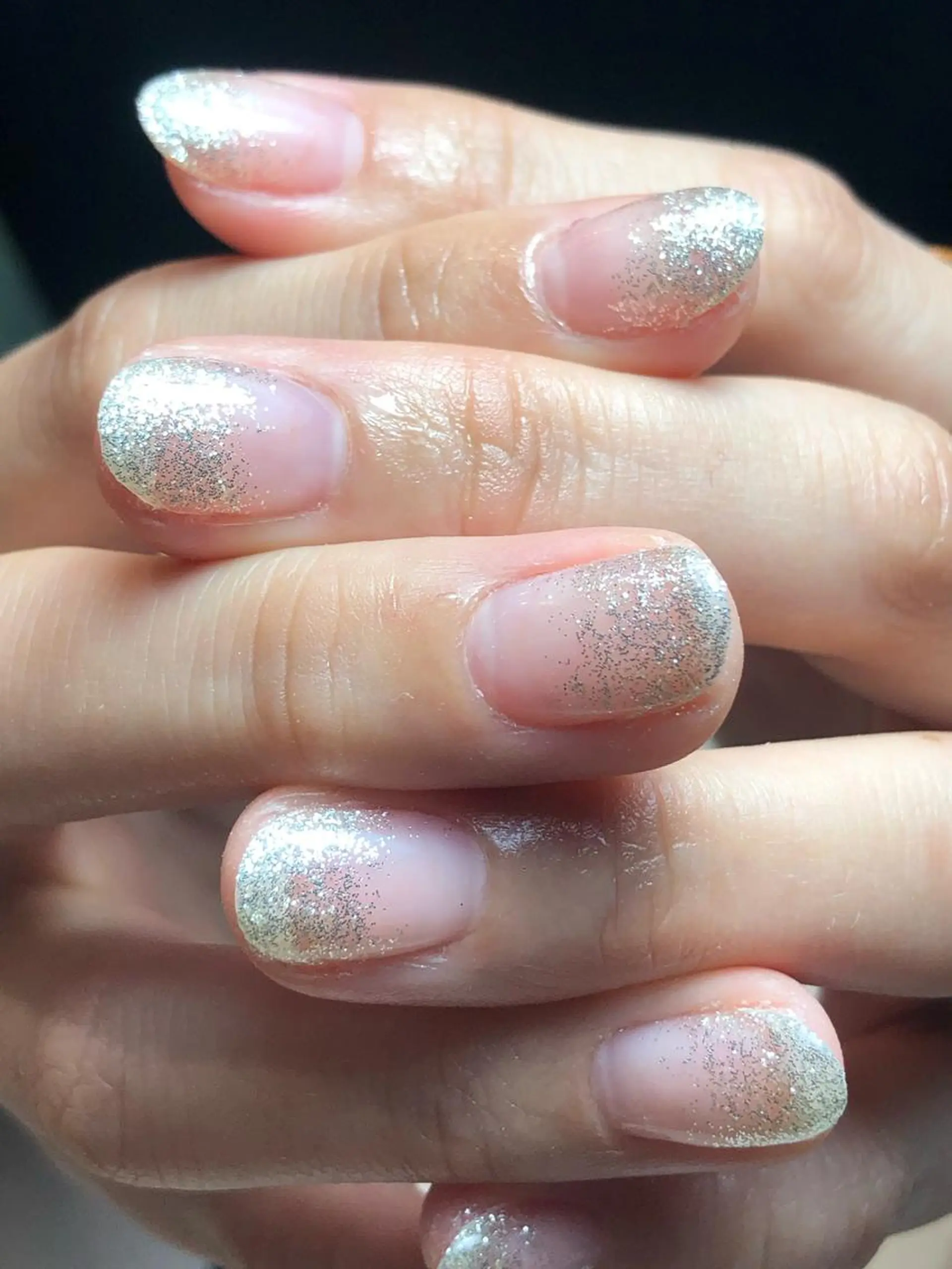 ネイル グラデーション ラメ(グリッター) ラメグラデーション bijou nails所属・bijou nails 蓮のネイルデザイン