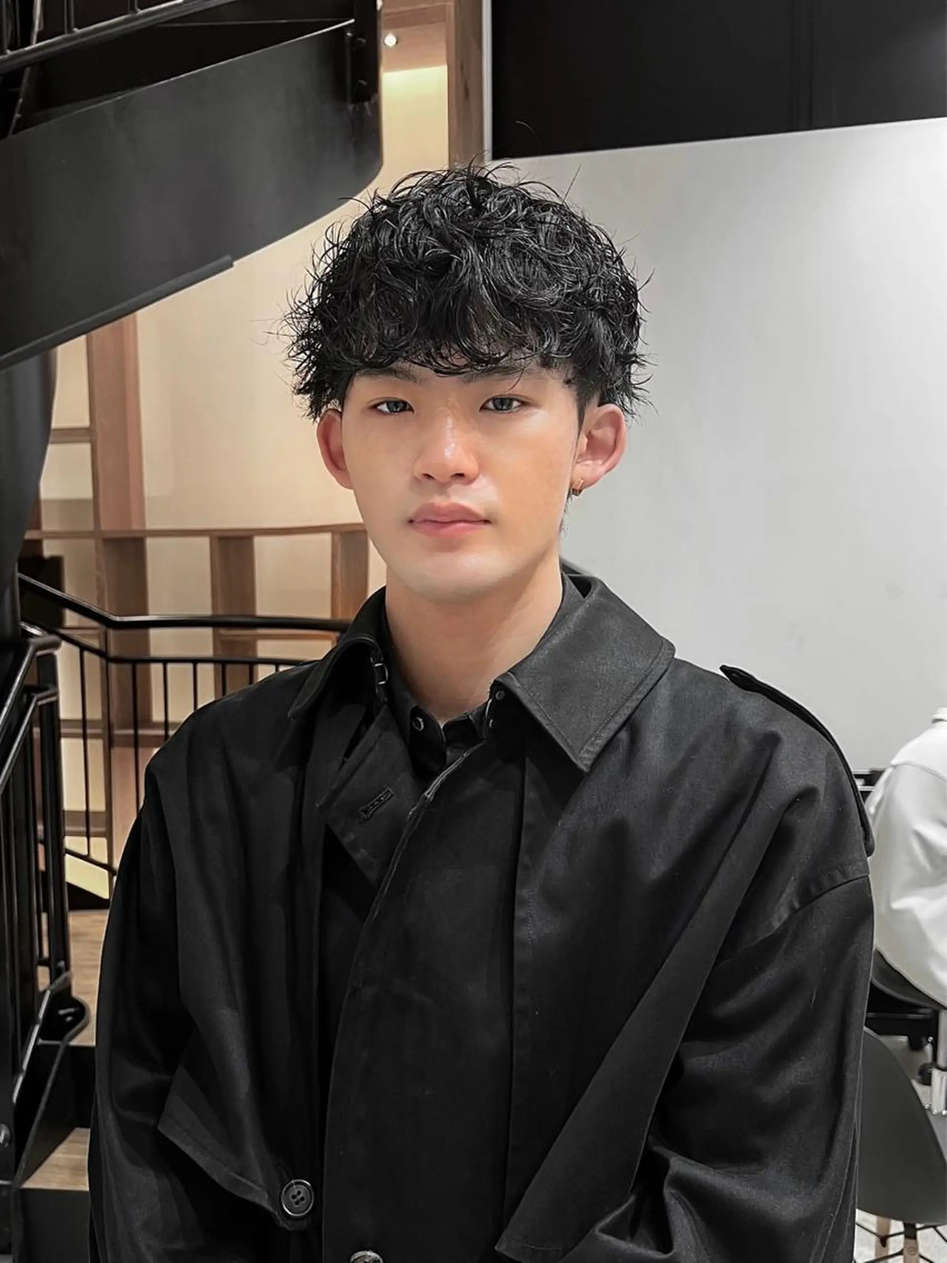 パーマ メンズ メンズパーマ カット パーマ Qin shaire salon 原宿verno店所属・【センターパート】 ETO／江藤翼の眉毛・アイブロウイメージ