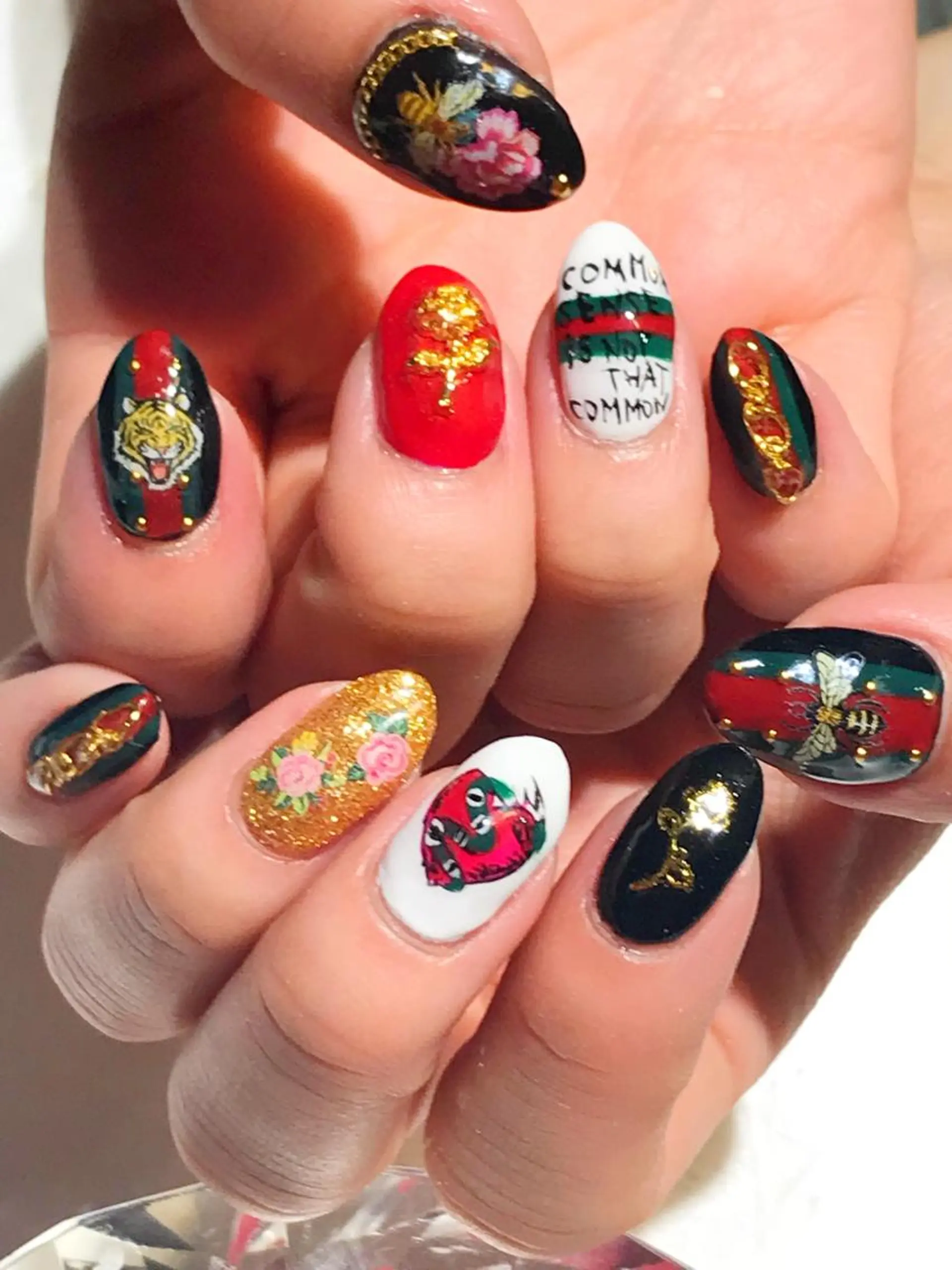 ネイル ジェルネイル ソフトジェル YUN 💅のネイルデザイン