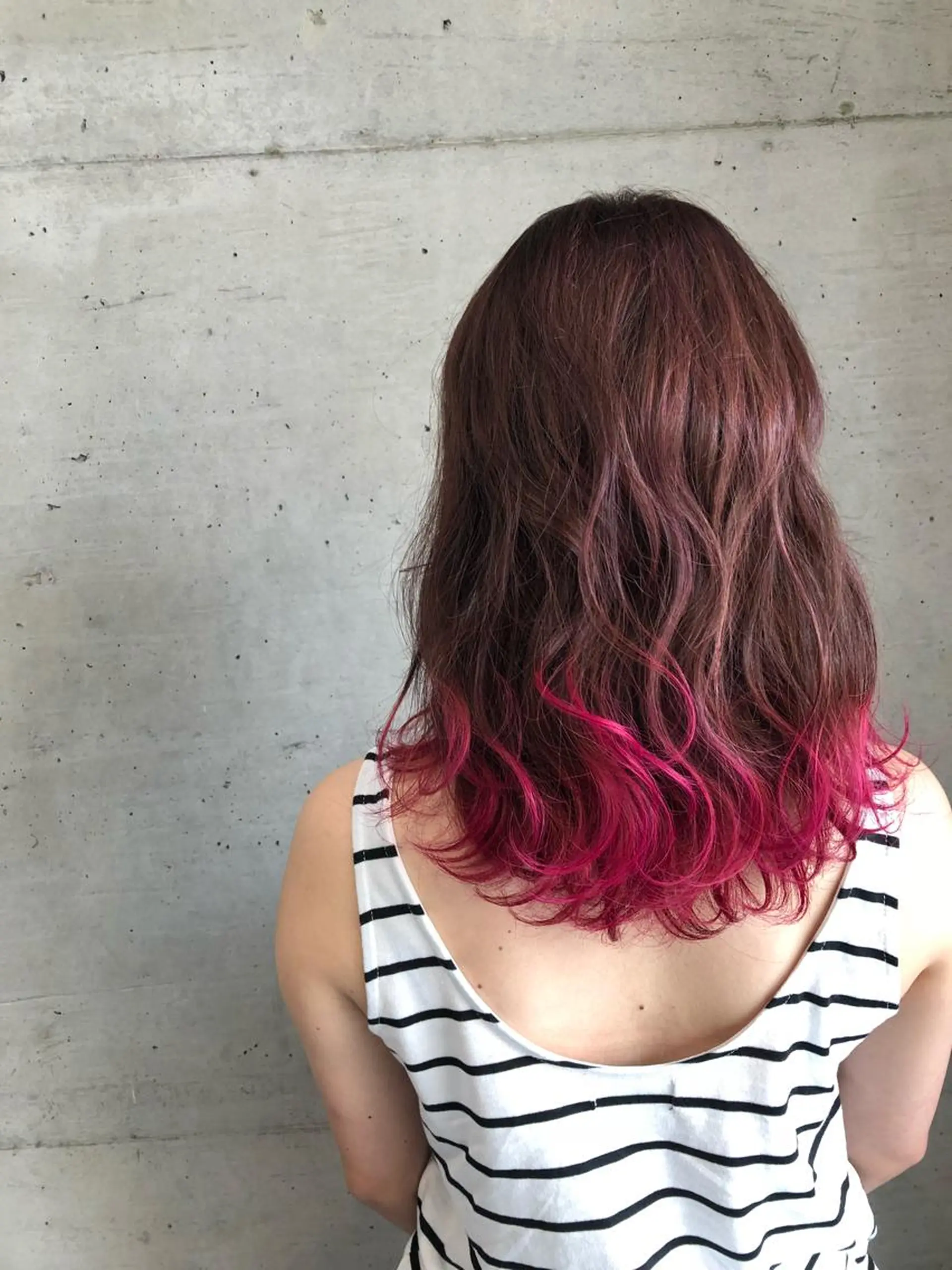 ロング カラー グラデーションカラー ピンクカラー 大栗 佑也  髪質改善のヘアスタイル