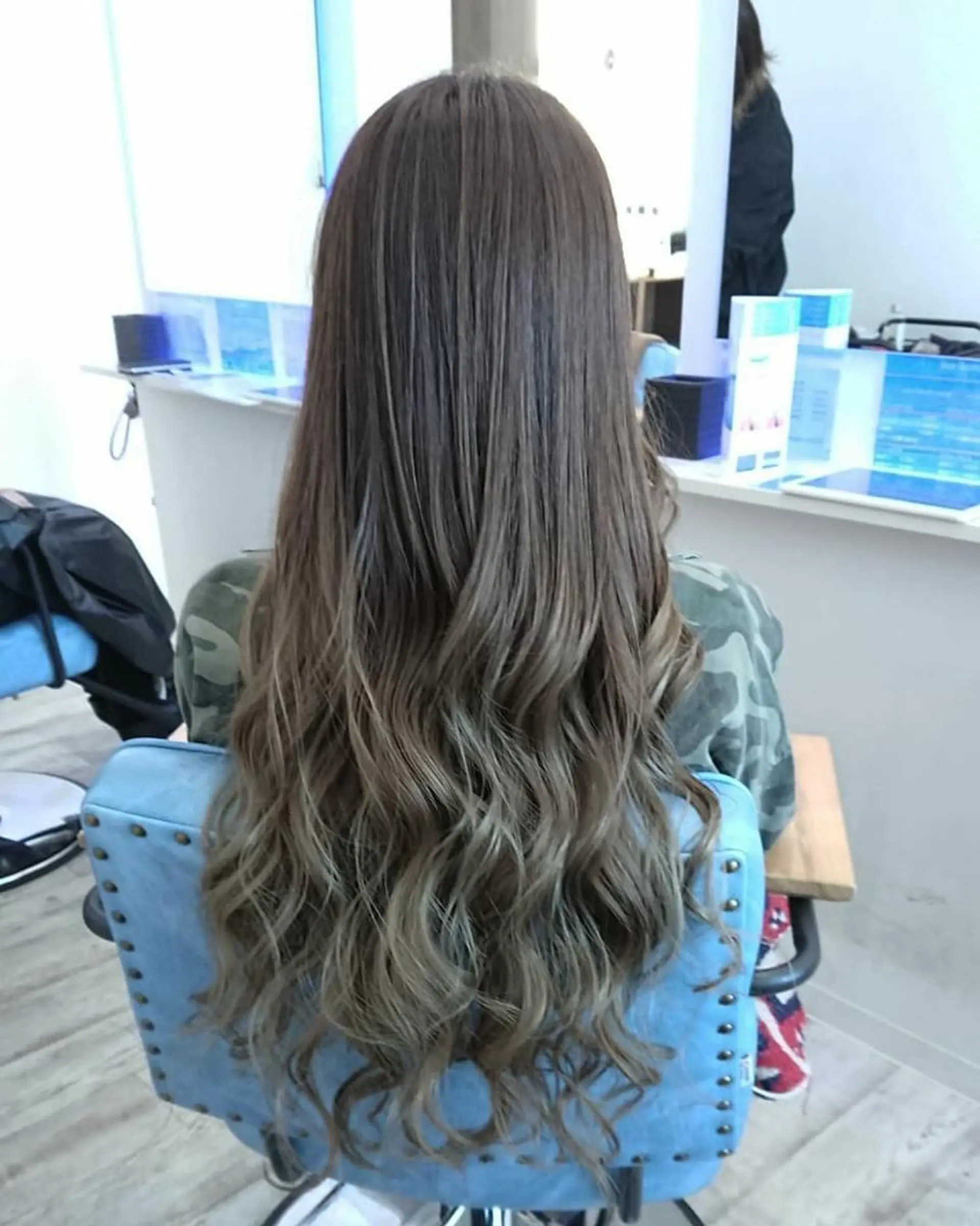 ロング カラー ヘアアレンジ 小林 伸行のヘアスタイル