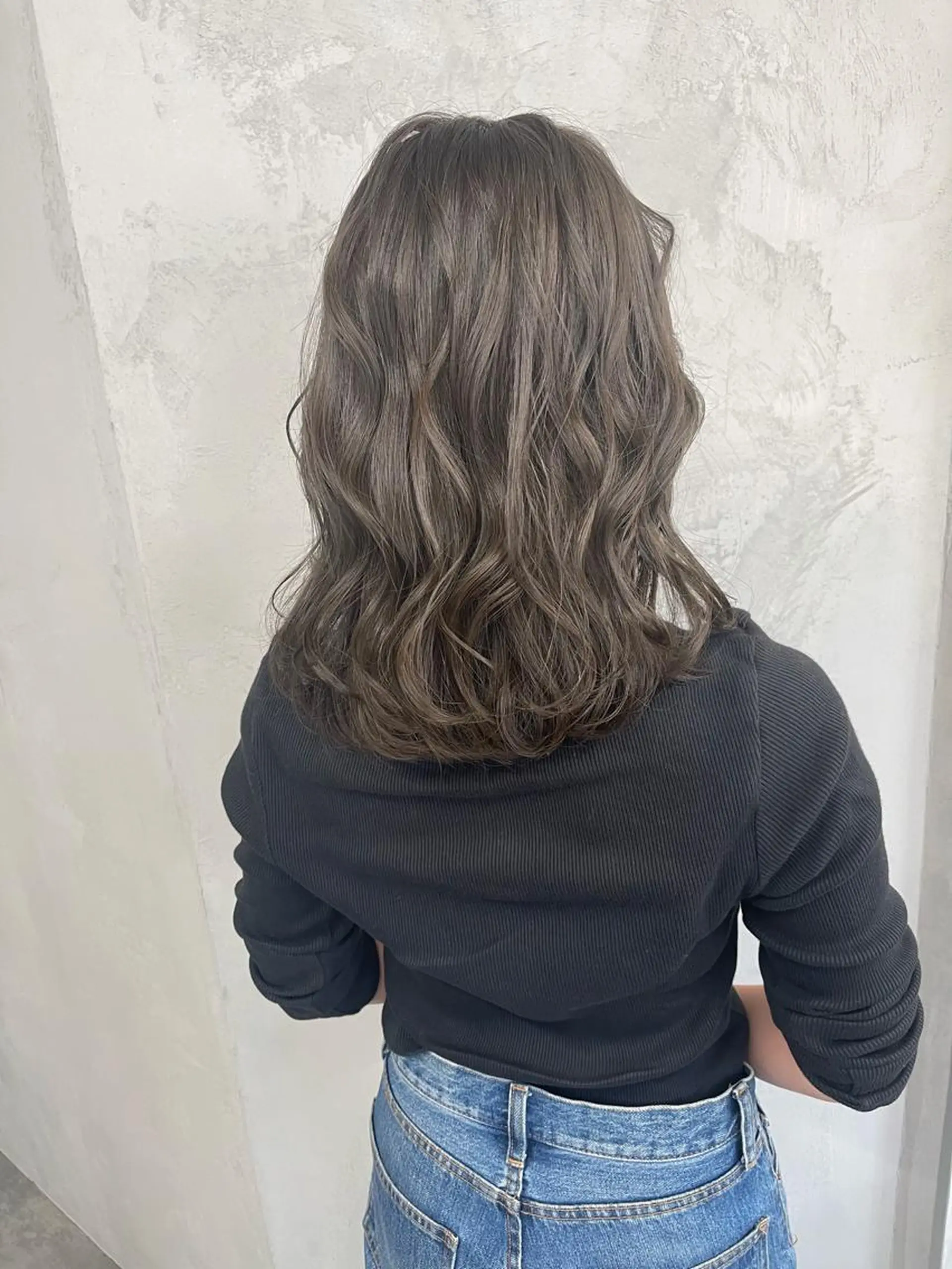 ミディアム カラー グレージュ オリーブグレージュ オリーブグレー ダブルカラー /まつ毛パーマ🎀のヘアスタイル