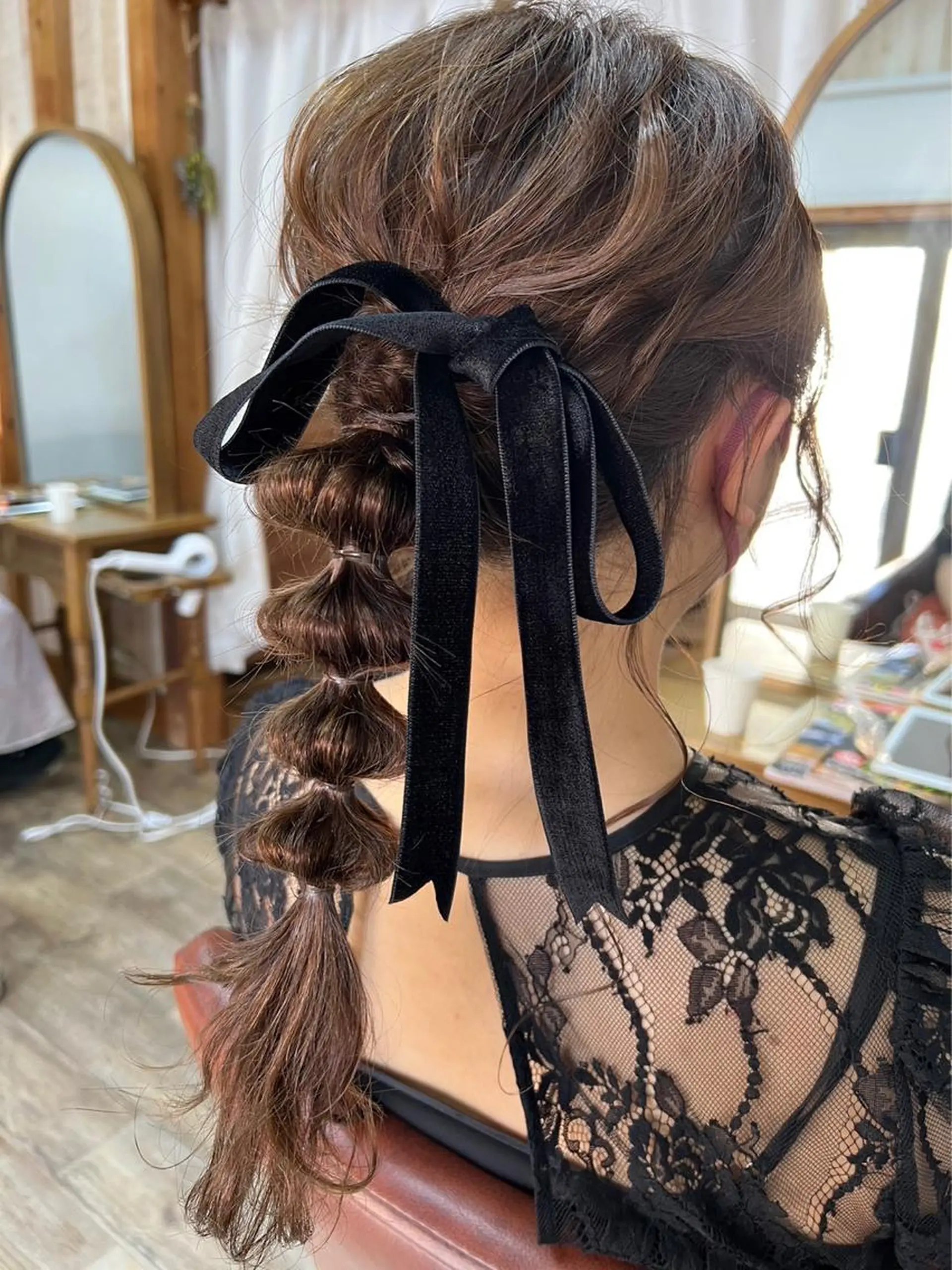 セミロング ヘアアレンジ 佐藤 芽依のヘアスタイル