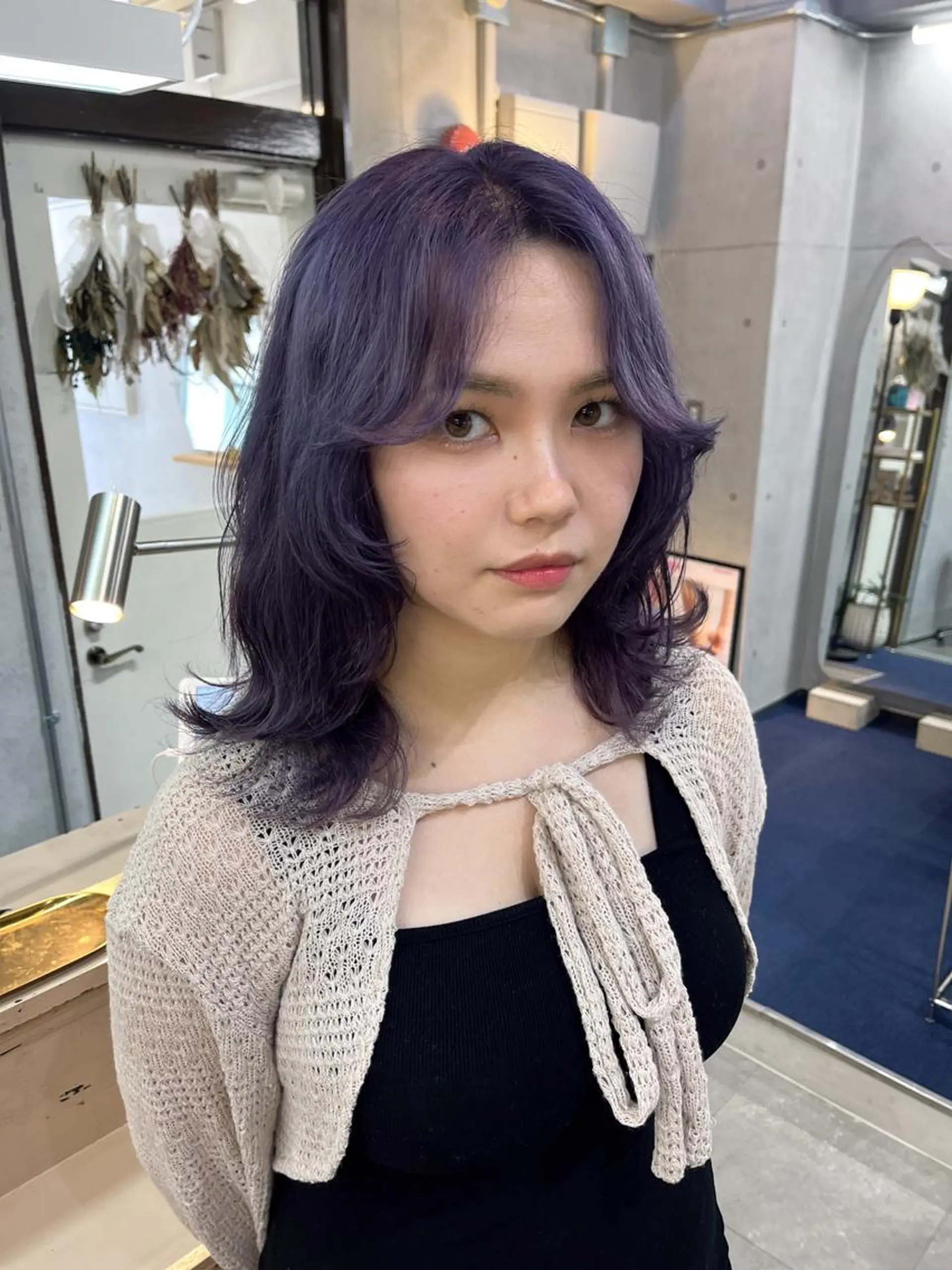 ミディアム カラー ブリーチ ヘアカラー トリートメント MIES amane(アマネ)のヘアスタイル