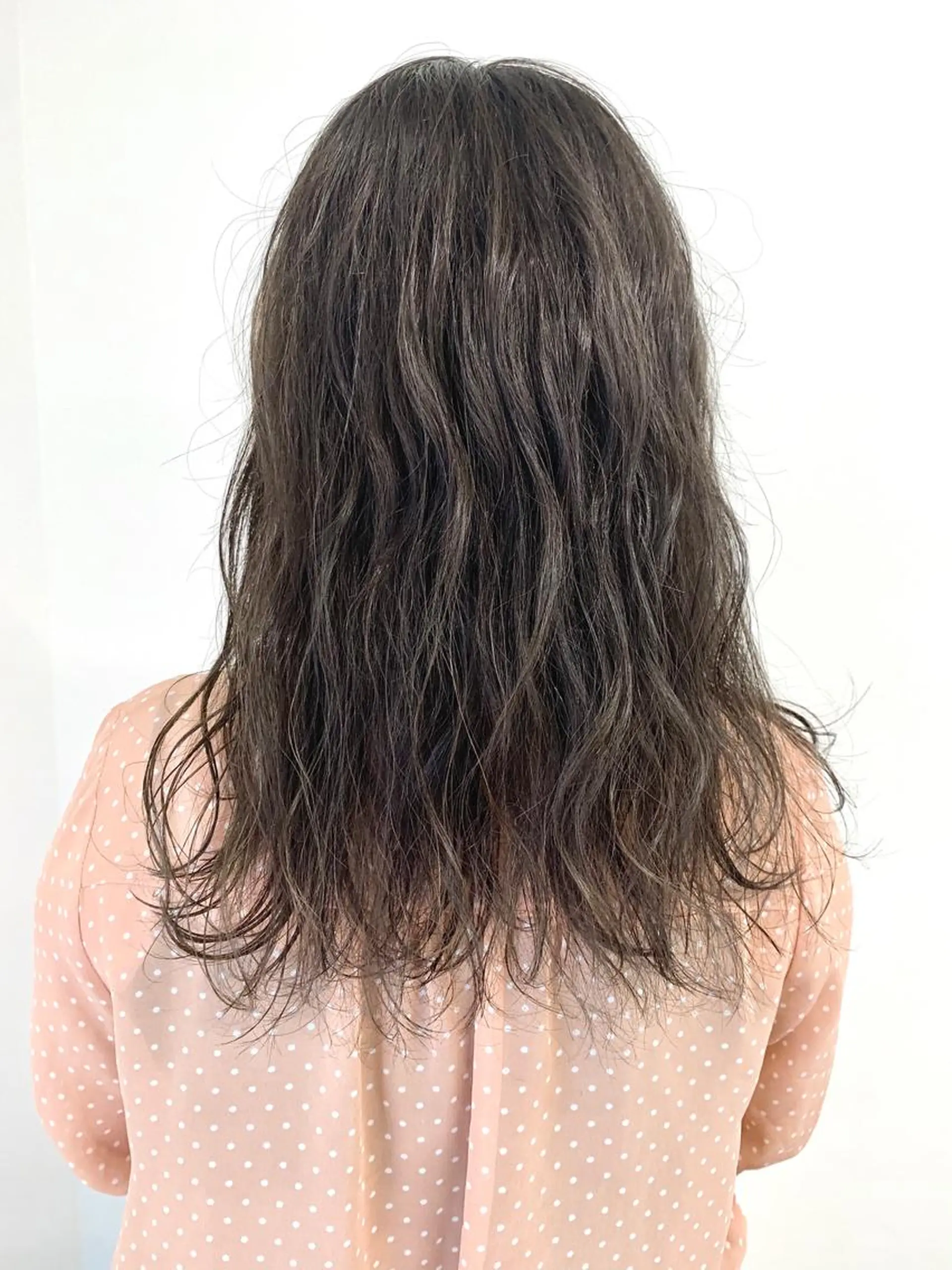 セミロング カラー 🔵赤み消し透明感 梅田・増田のヘアスタイル