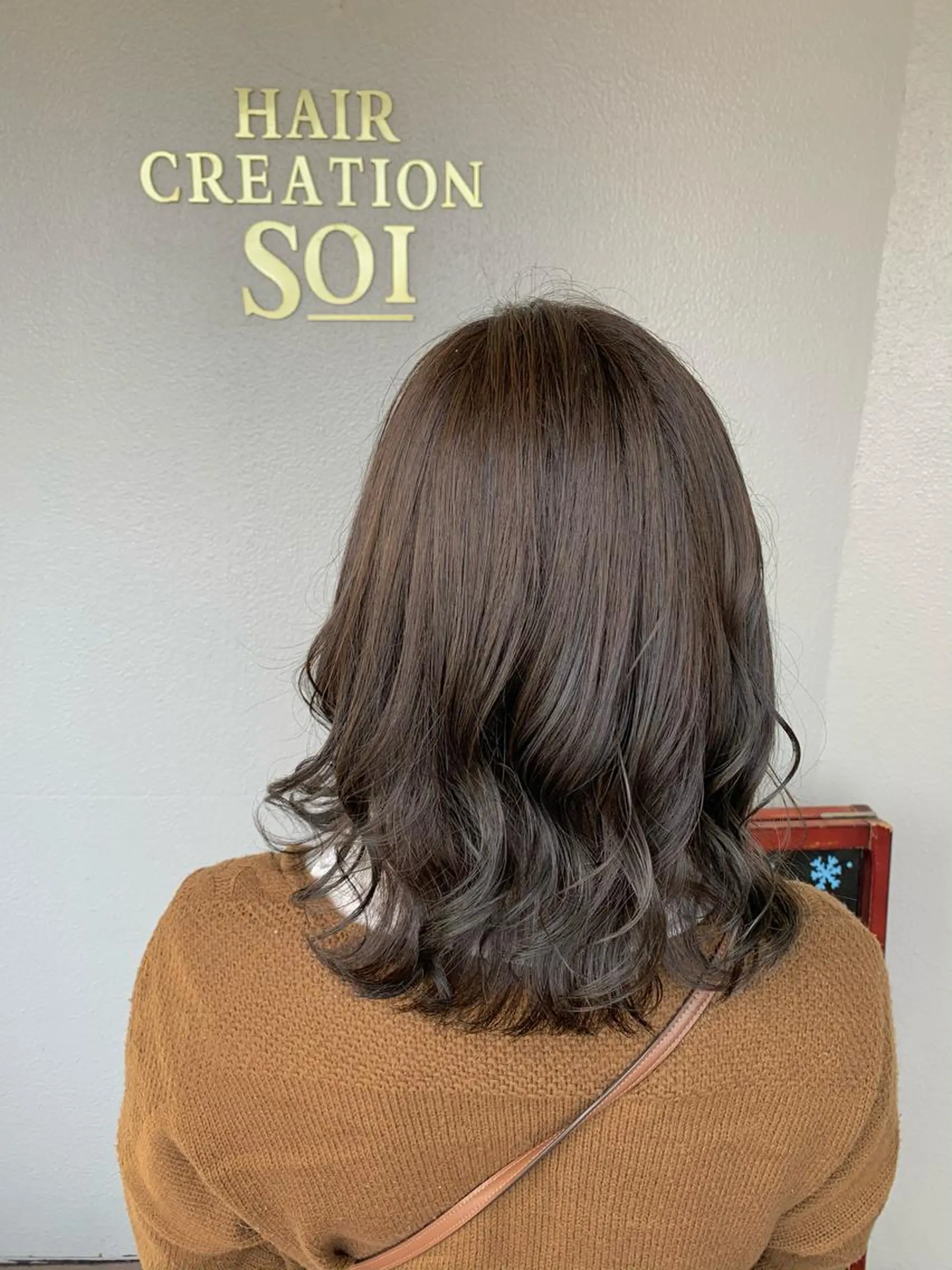 ミディアム カラー 三野 沙也のヘアスタイル