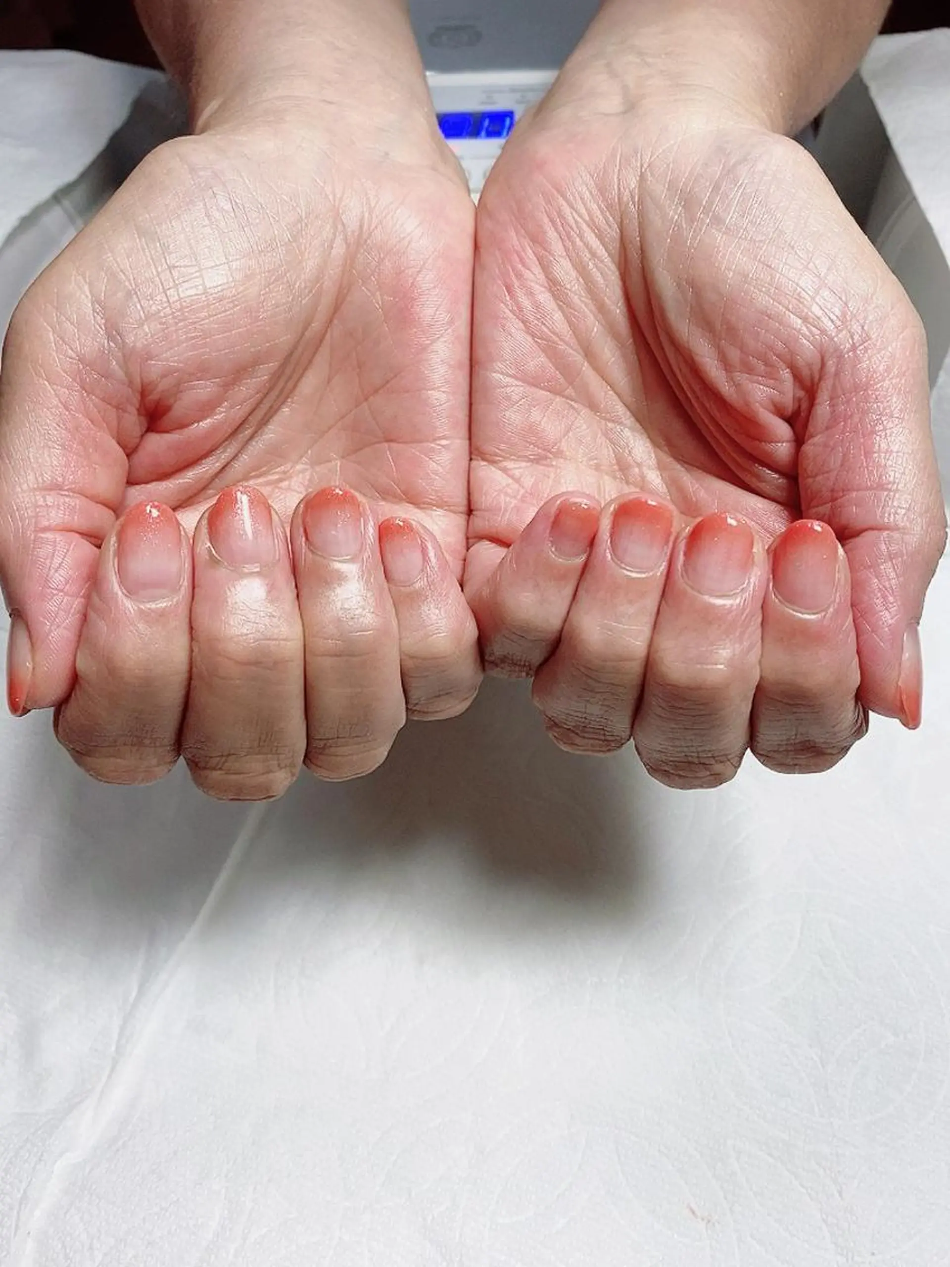 ネイル マックスケリー梅田店所属・佐橋 友美のネイルデザイン