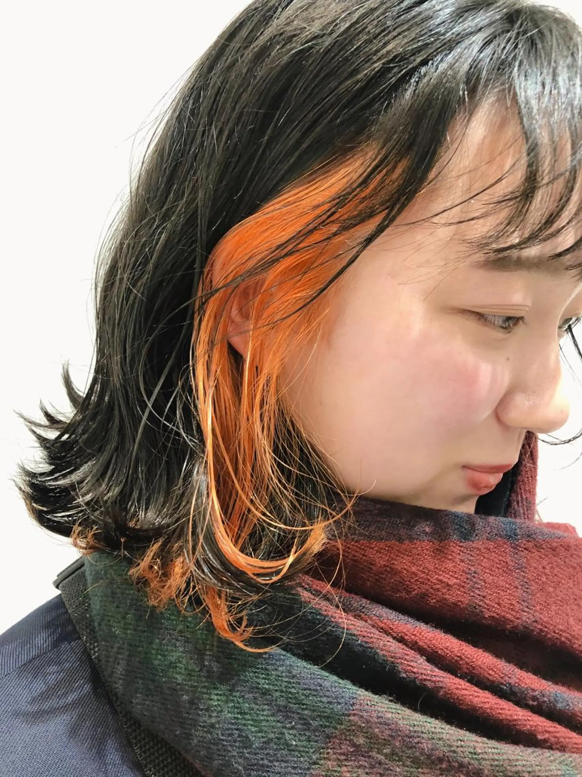 ショート カラー インナーカラー 井上 舞のヘアスタイル