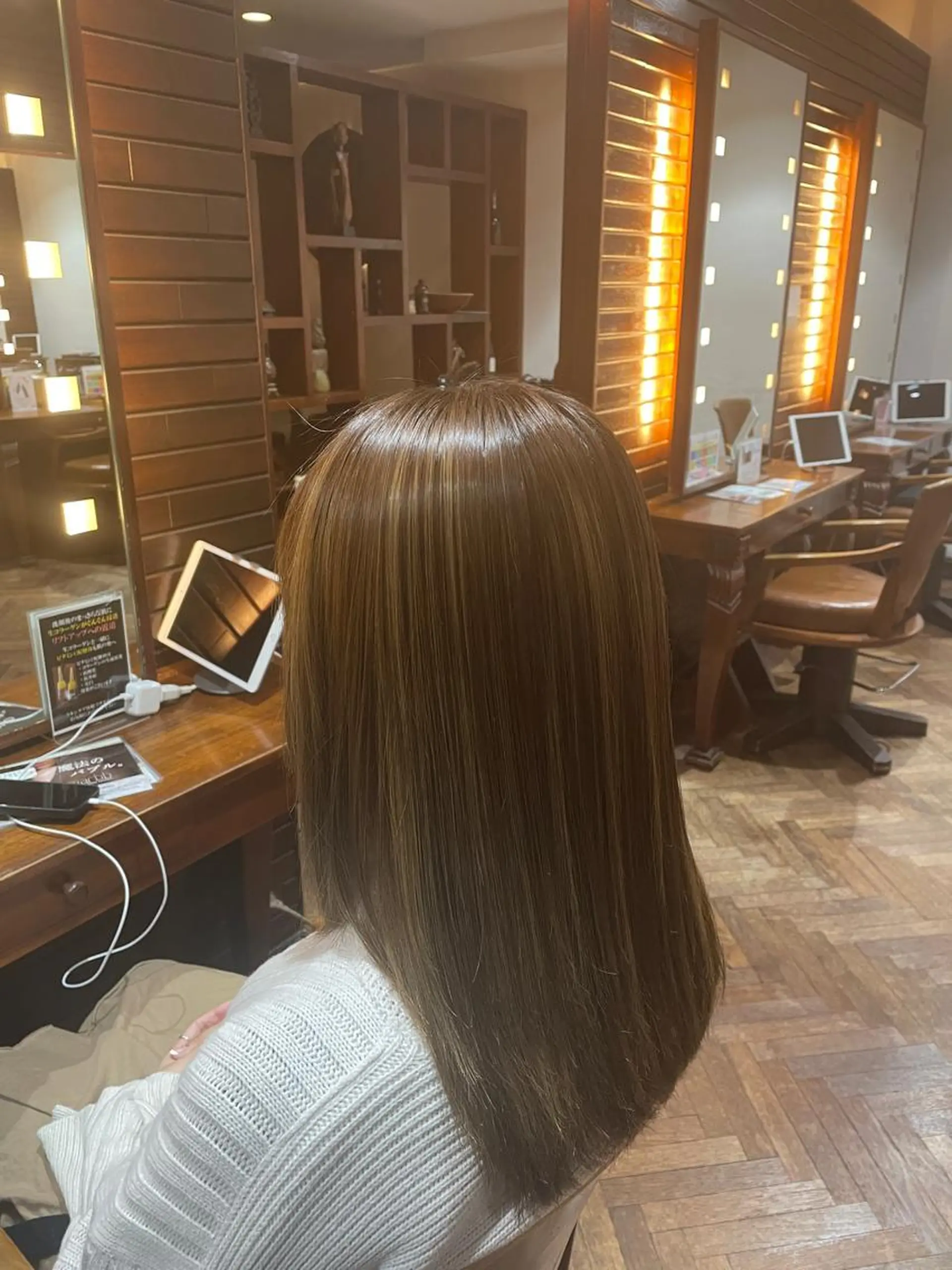 セミロング stylist YUTOのヘアスタイル