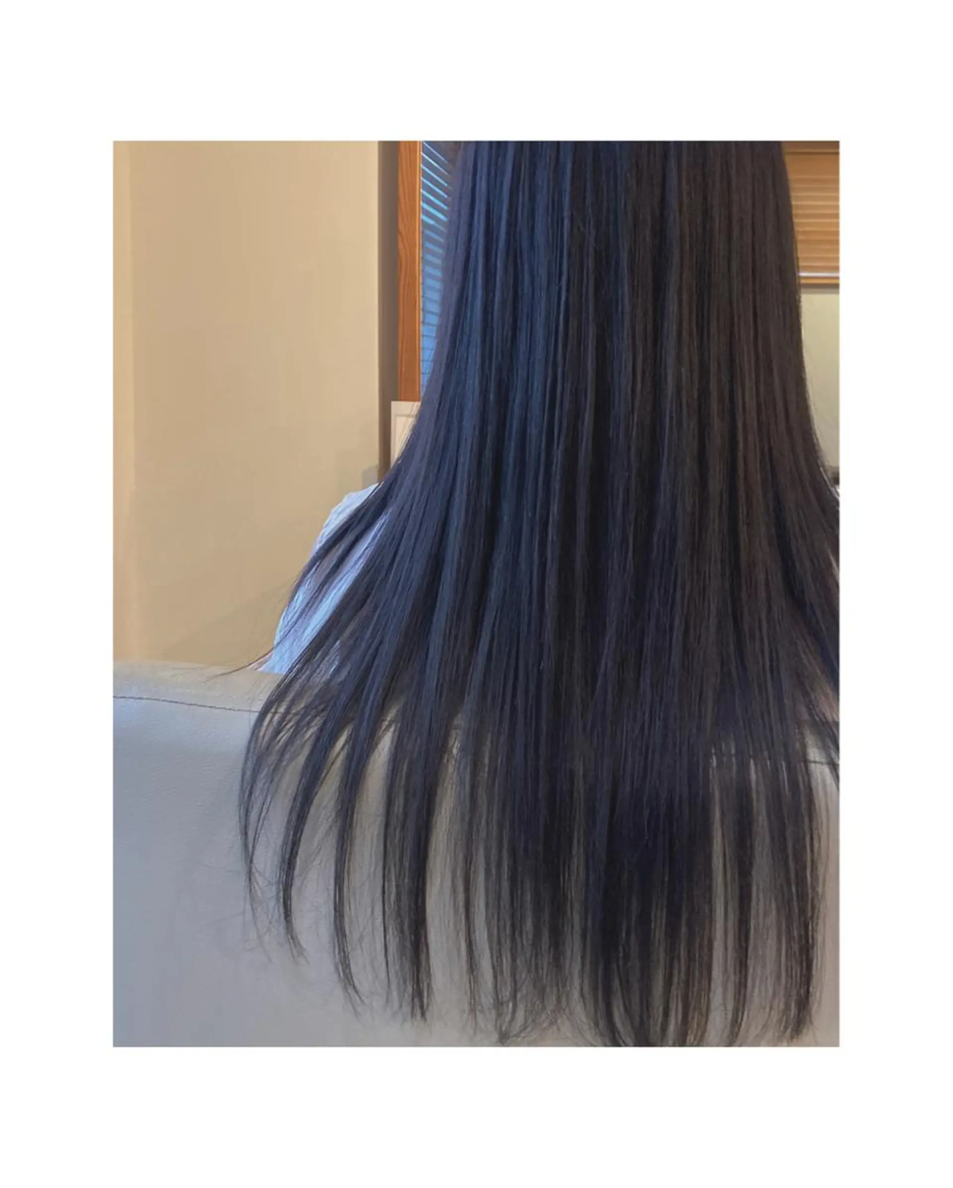 ロング タカノ アツコのヘアスタイル