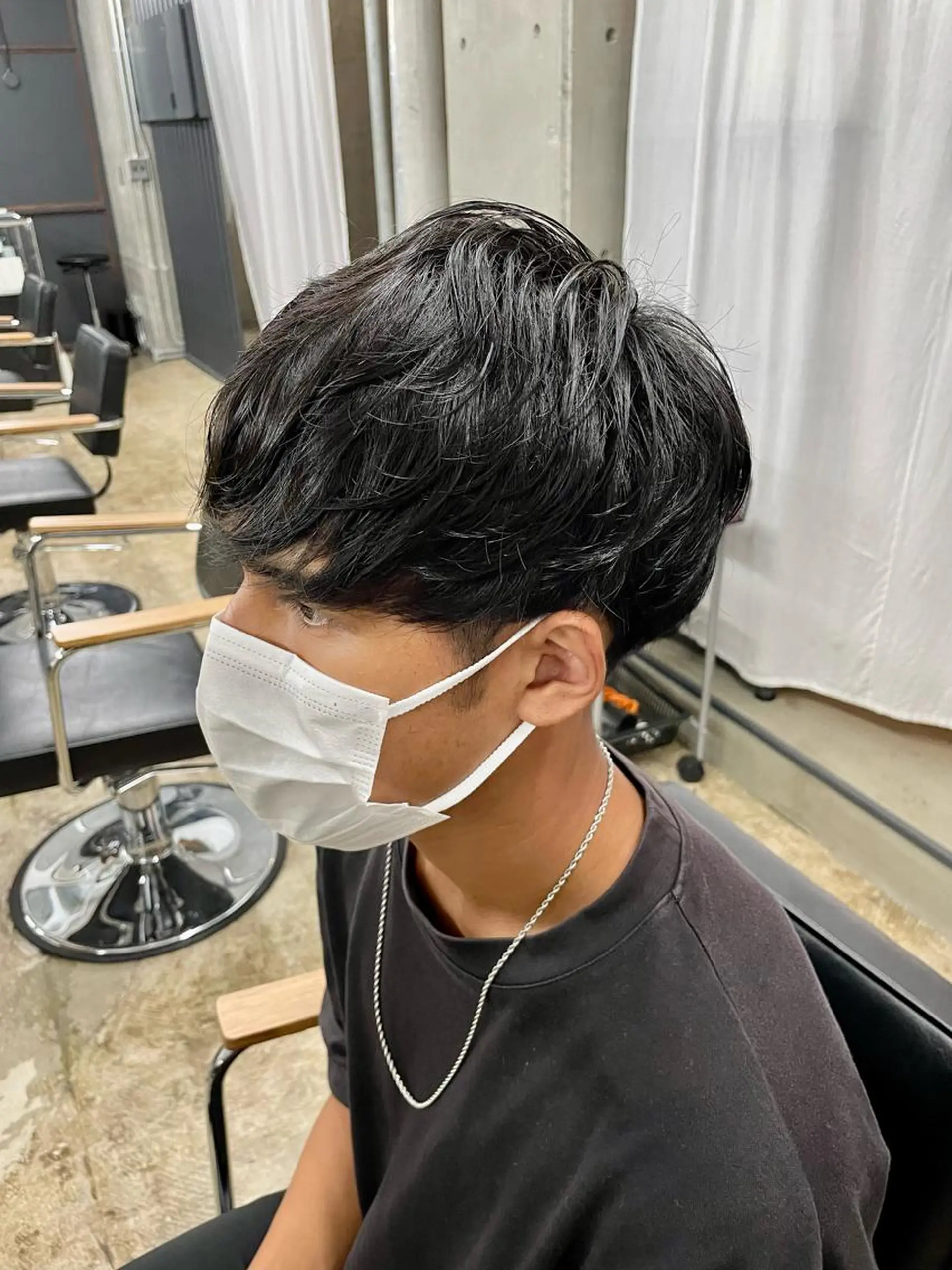 パーマ メンズ ボブ/透明感カラー EMIRIのヘアスタイル