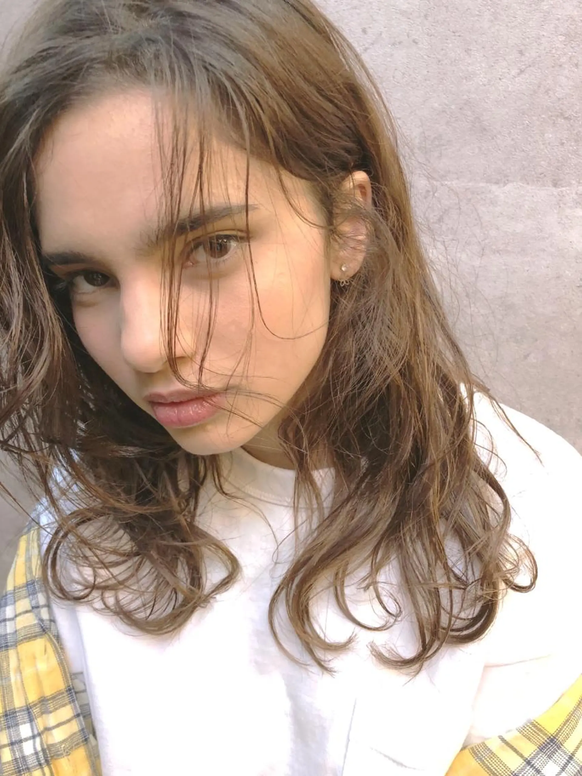 セミロング カラー パーマ ヘアカラー 顔周りレイヤー/韓国 ブリーチminamiのヘアスタイル