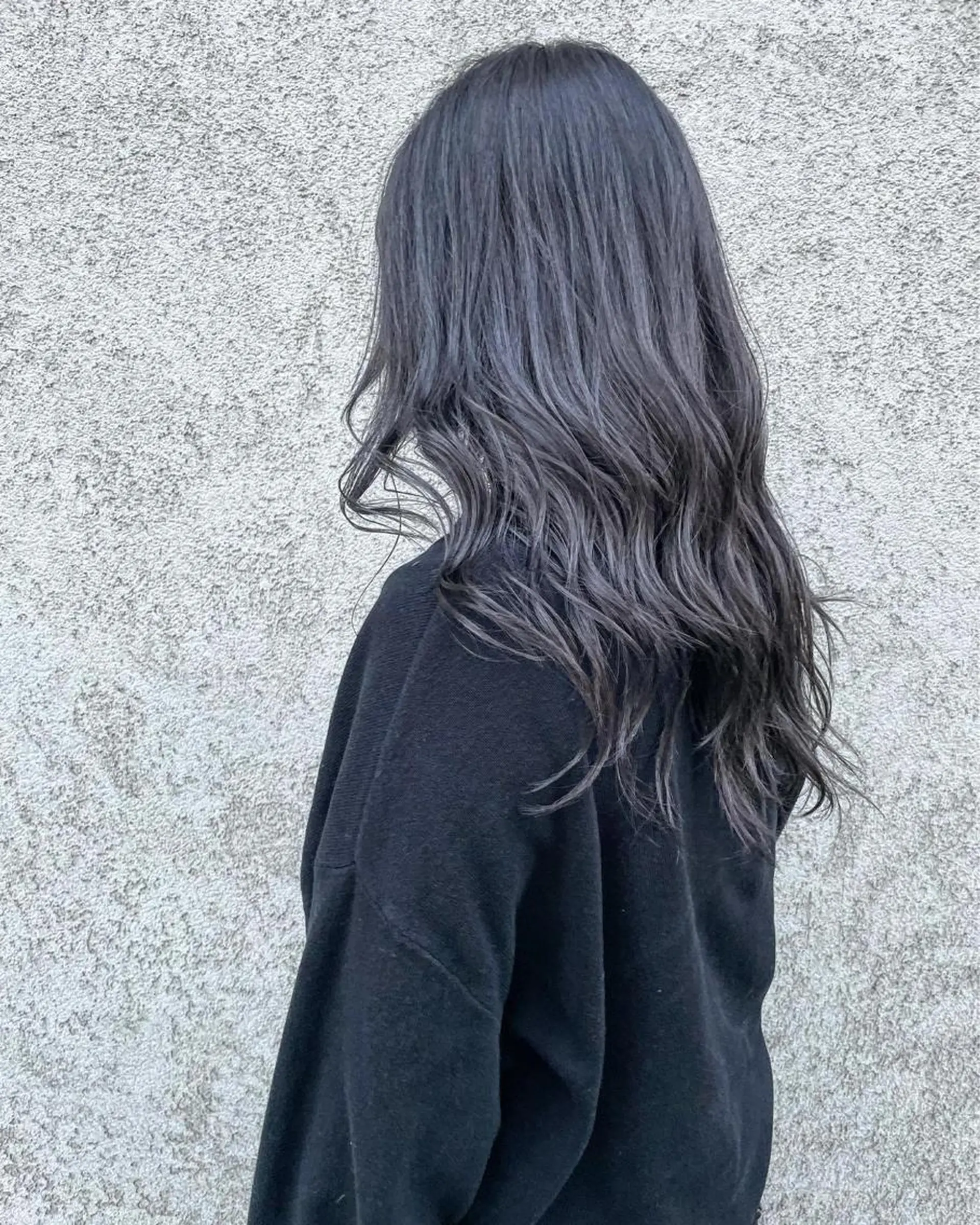 ロング カラー ロングレイヤー ダークグレー レイヤーカット ロング 五十嵐 雄毅のヘアスタイル