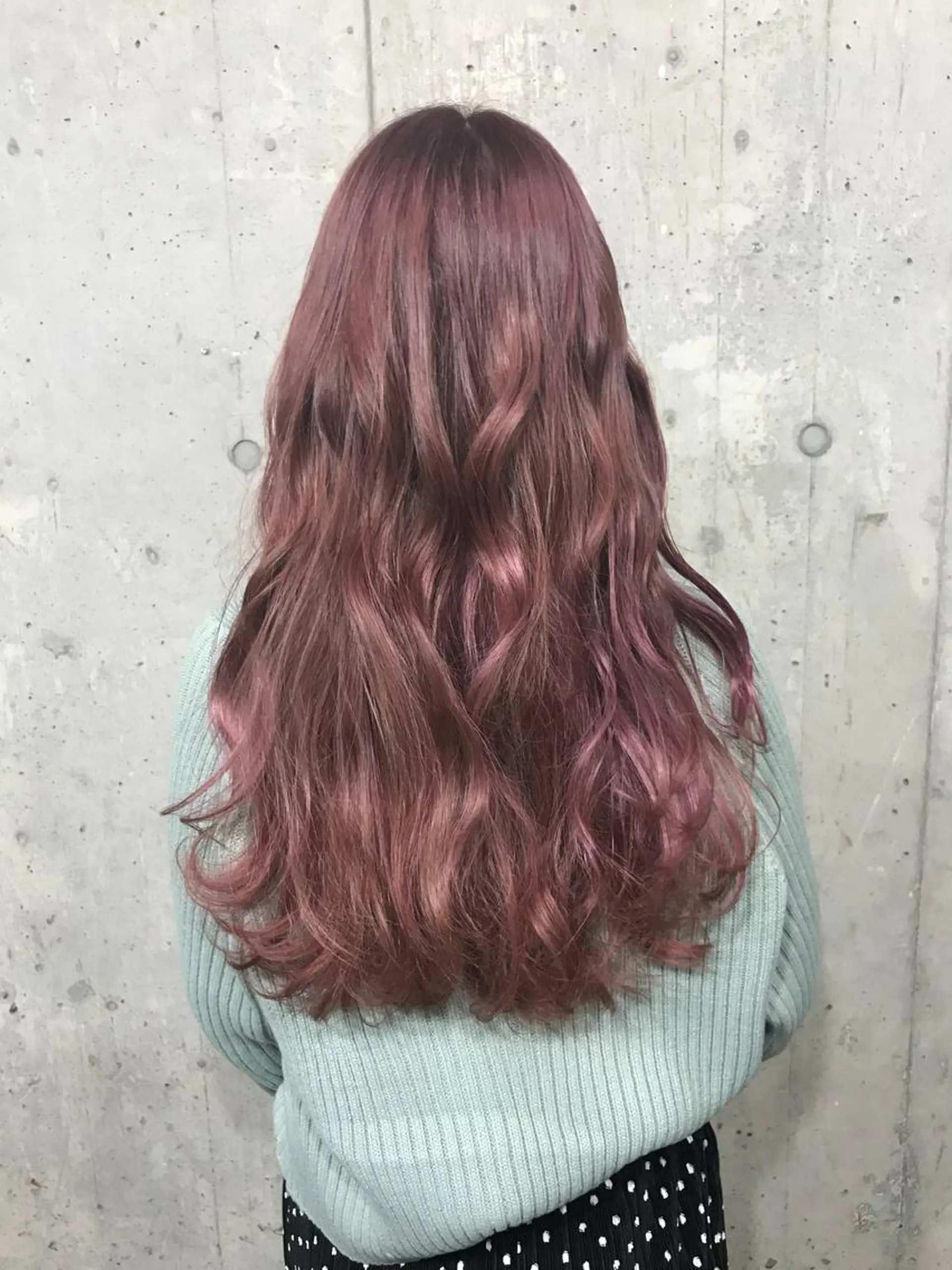 セミロング カラー パーマ ヘアアレンジ メンズ キッズ ネイル マツエク・マツパ ピンクカラー カラーマツエク ピンク サロンドミルク 原宿のヘアスタイル