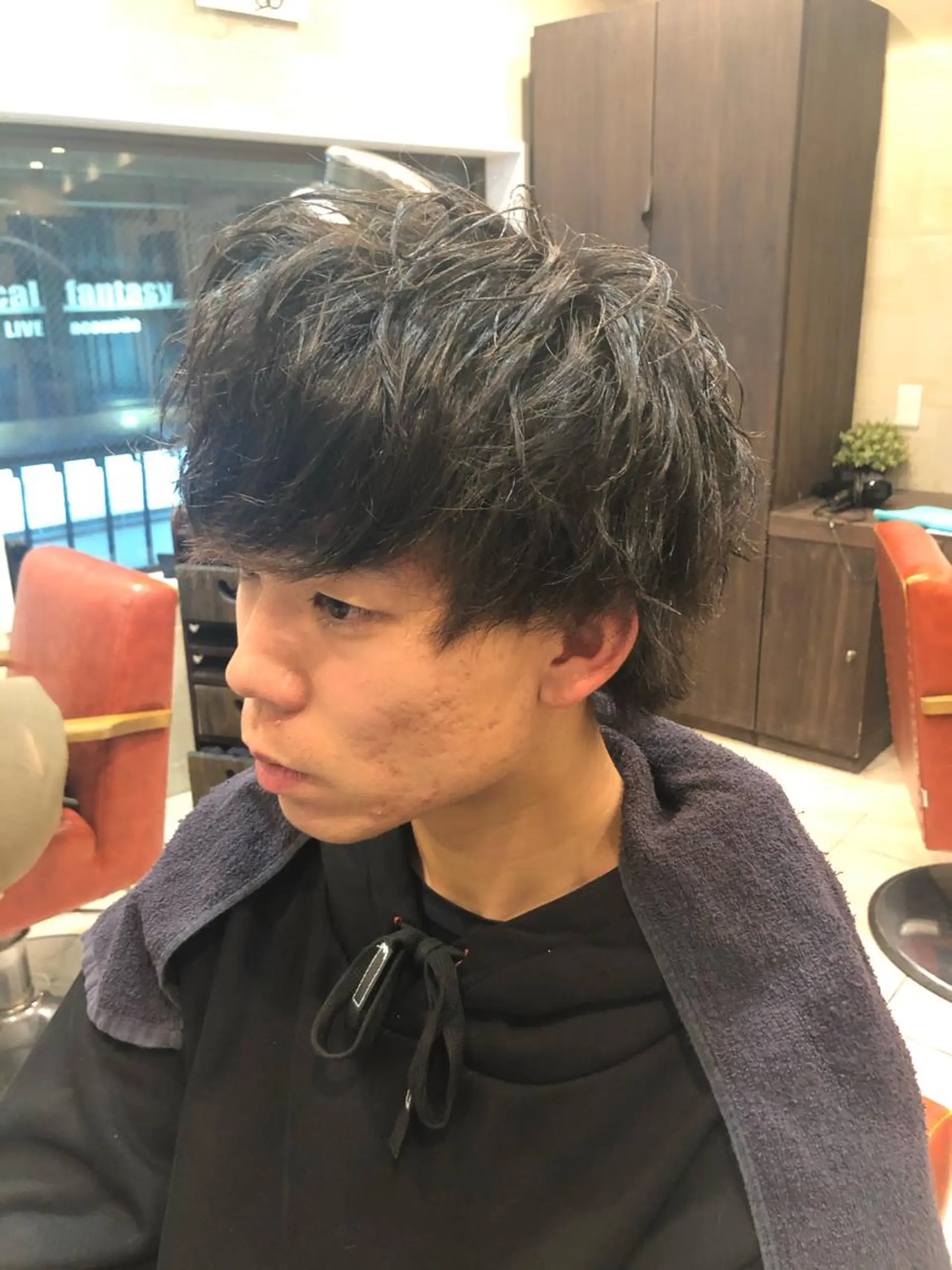 パーマ メンズ メンズパーマ メンズツイストパーマ ツイストパーマ カット パーマ トリートメント 💈大人の渋髪💈 店長　大橋侑弥のヘアスタイル