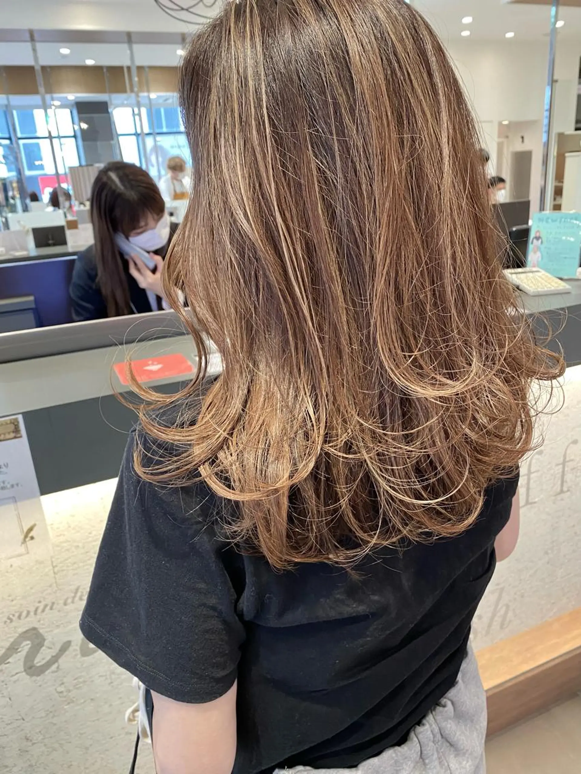 ミディアム カット ヘアカラー トリートメント ✨10000円以内で 叶う艶髪✨のヘアスタイル
