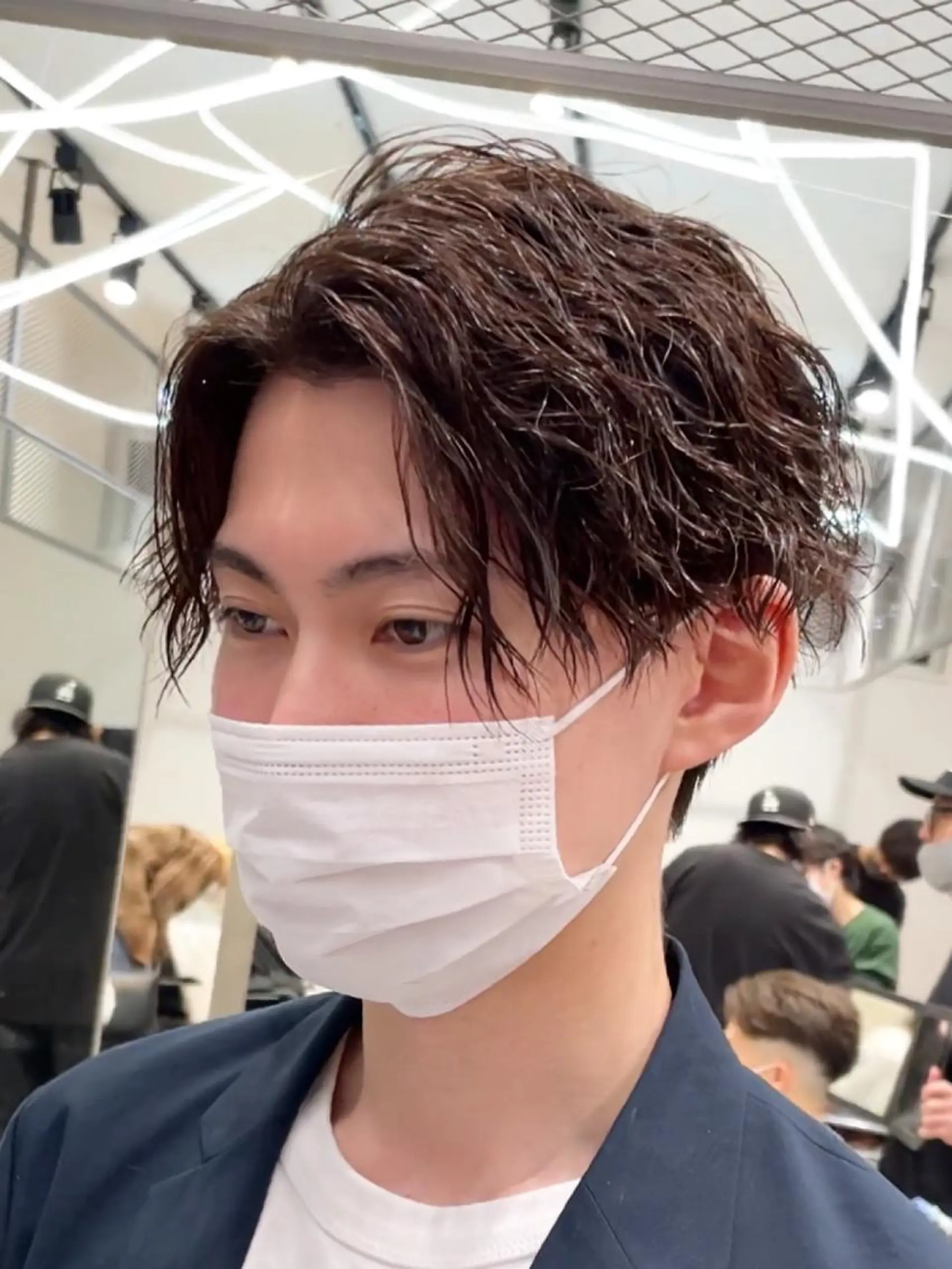 ショート メンズ メンズパーマ 波巻きパーマ fifth リュウセイのヘアスタイル