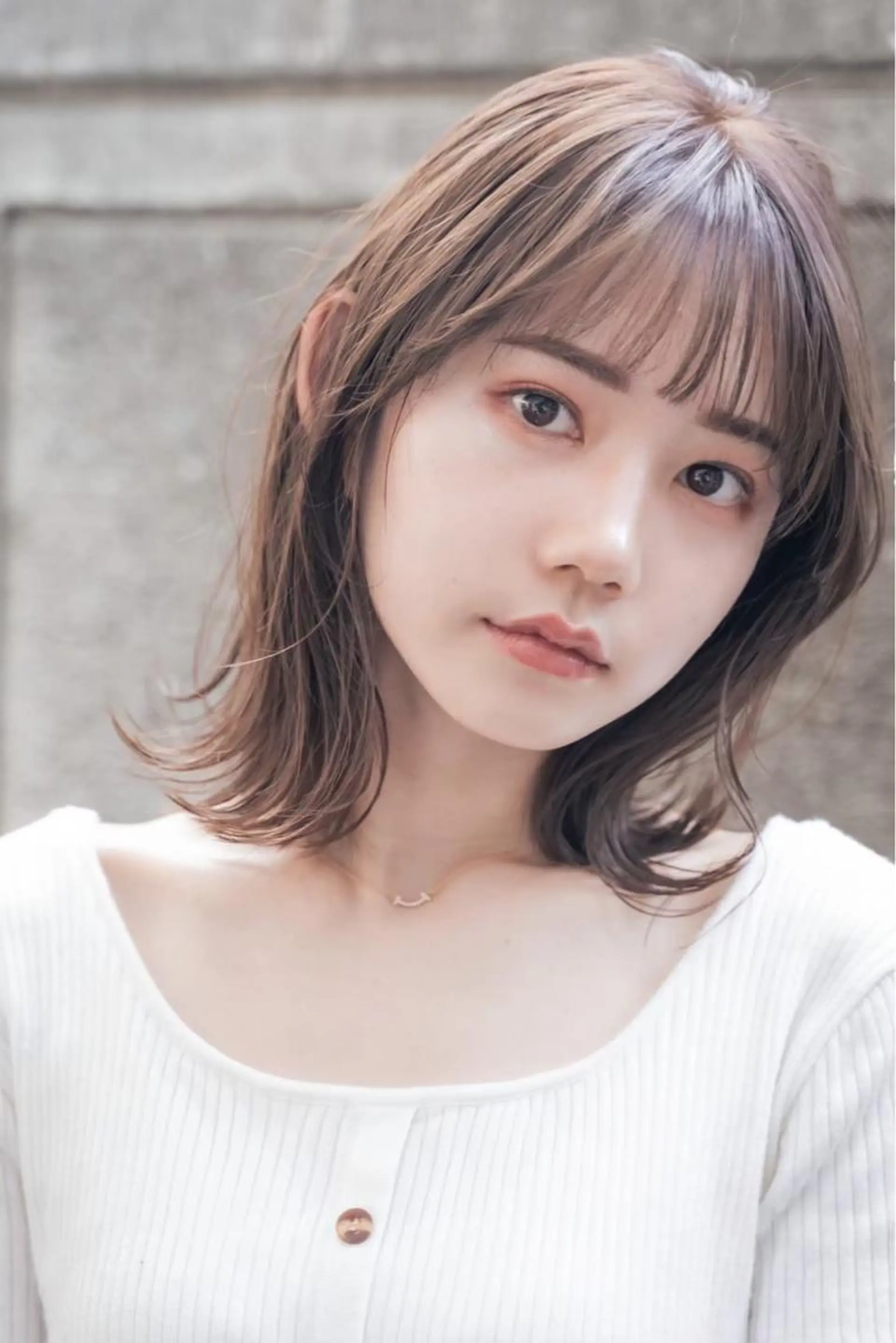 ミディアム 顔まわりレイヤー 韓国風ヘア レイヤーカット ローレイヤー 縮毛矯正 カット ヘアカラー トリートメント Masena所属・【必ず似合わせます】 川口航平のヘアスタイル