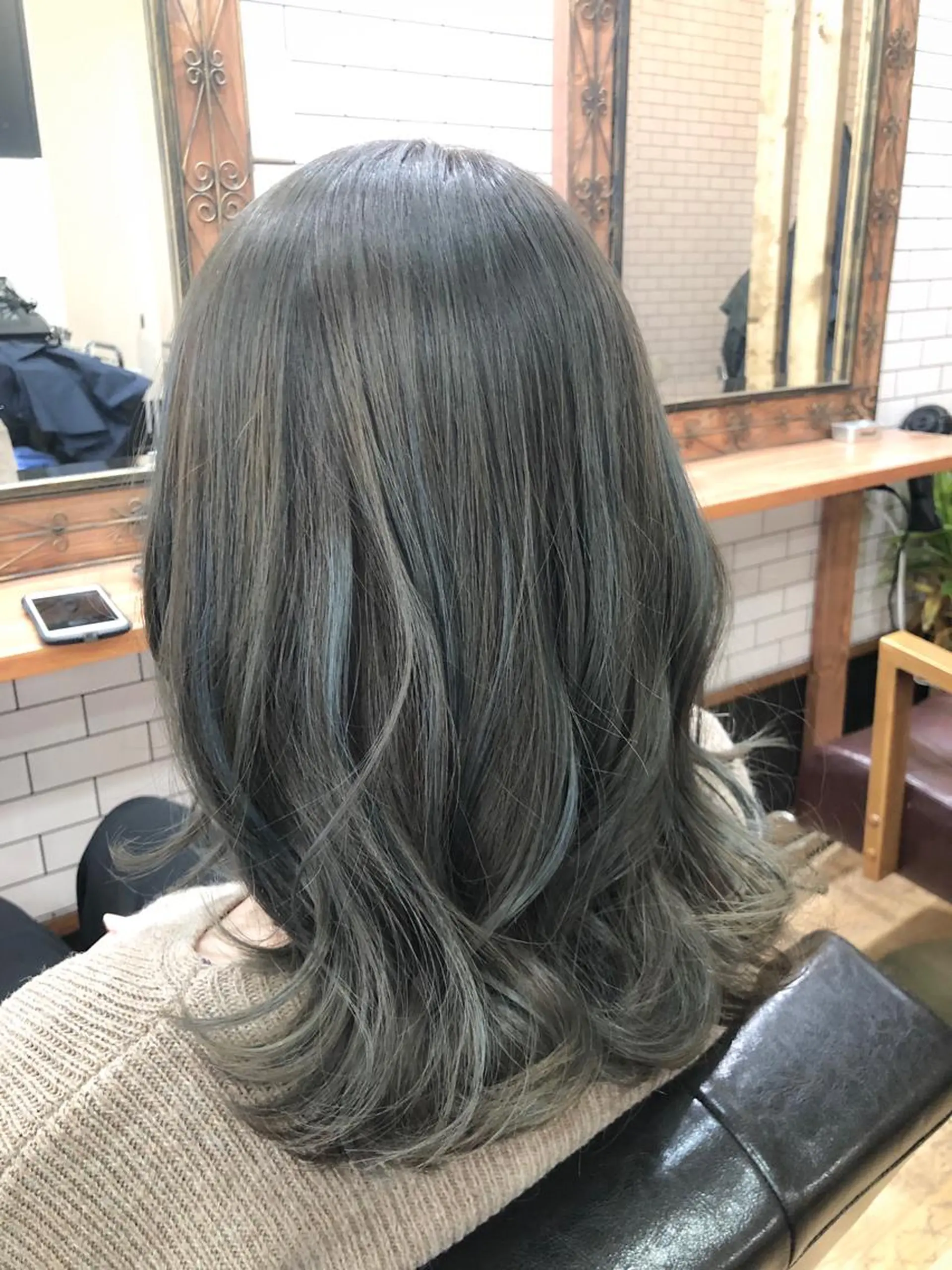 ミディアム カラー ヘアカラー トリートメント THREE所属・THREE 関根大のヘアスタイル