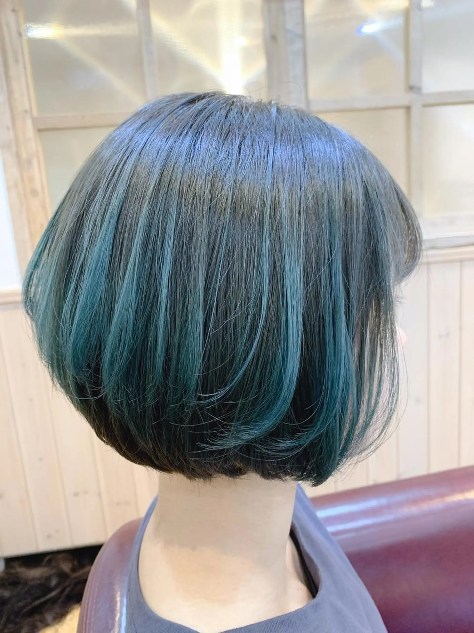 ショート カラー ヘアアレンジ HUENEST アカデミーサロンのヘアスタイル