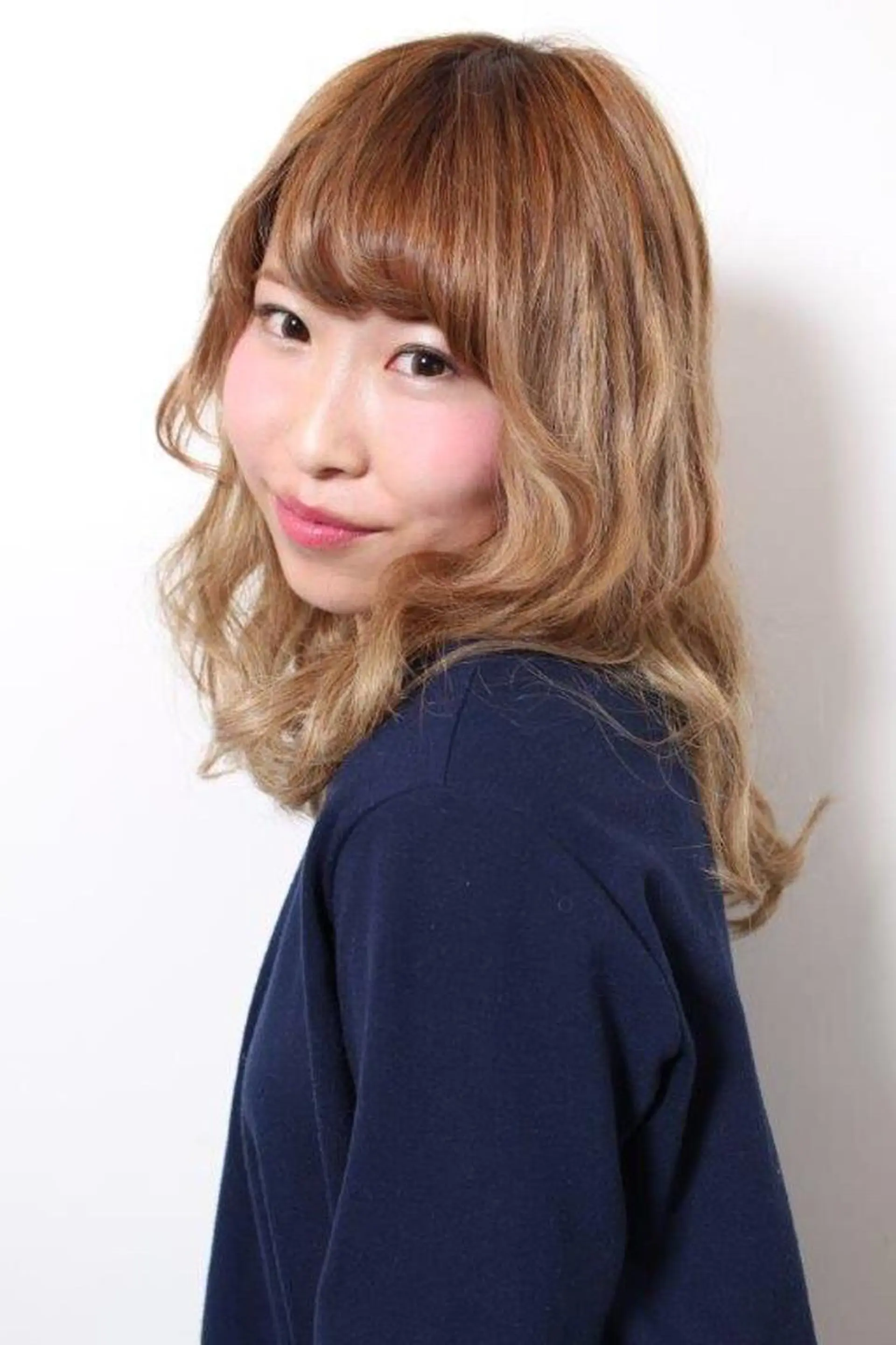 ミディアム セミロング ロング カラー パーマ 高橋 隆一のヘアスタイル