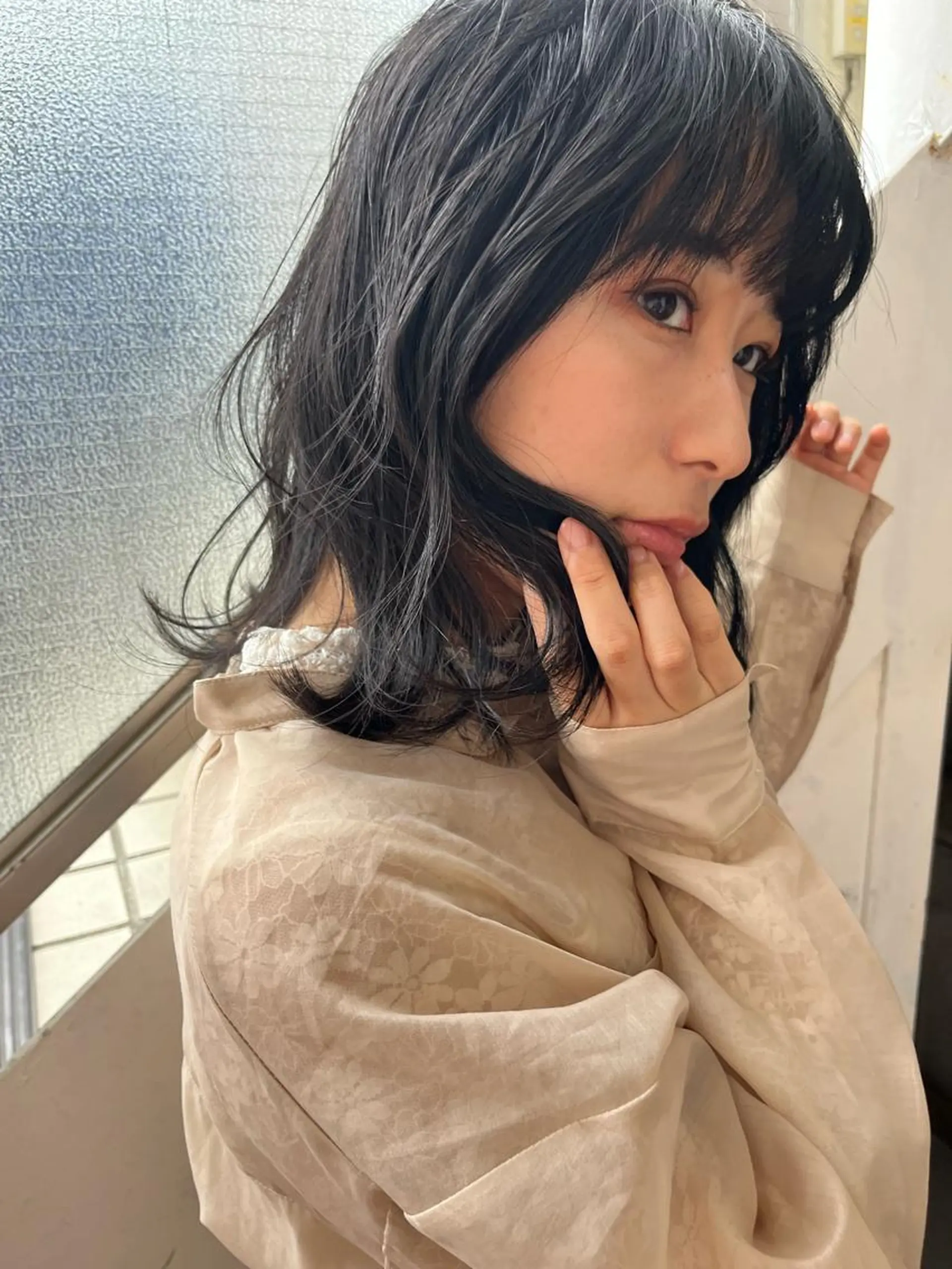 ミディアム ヘアアレンジ ウスイマイコ カット/ケアカラーのヘアスタイル