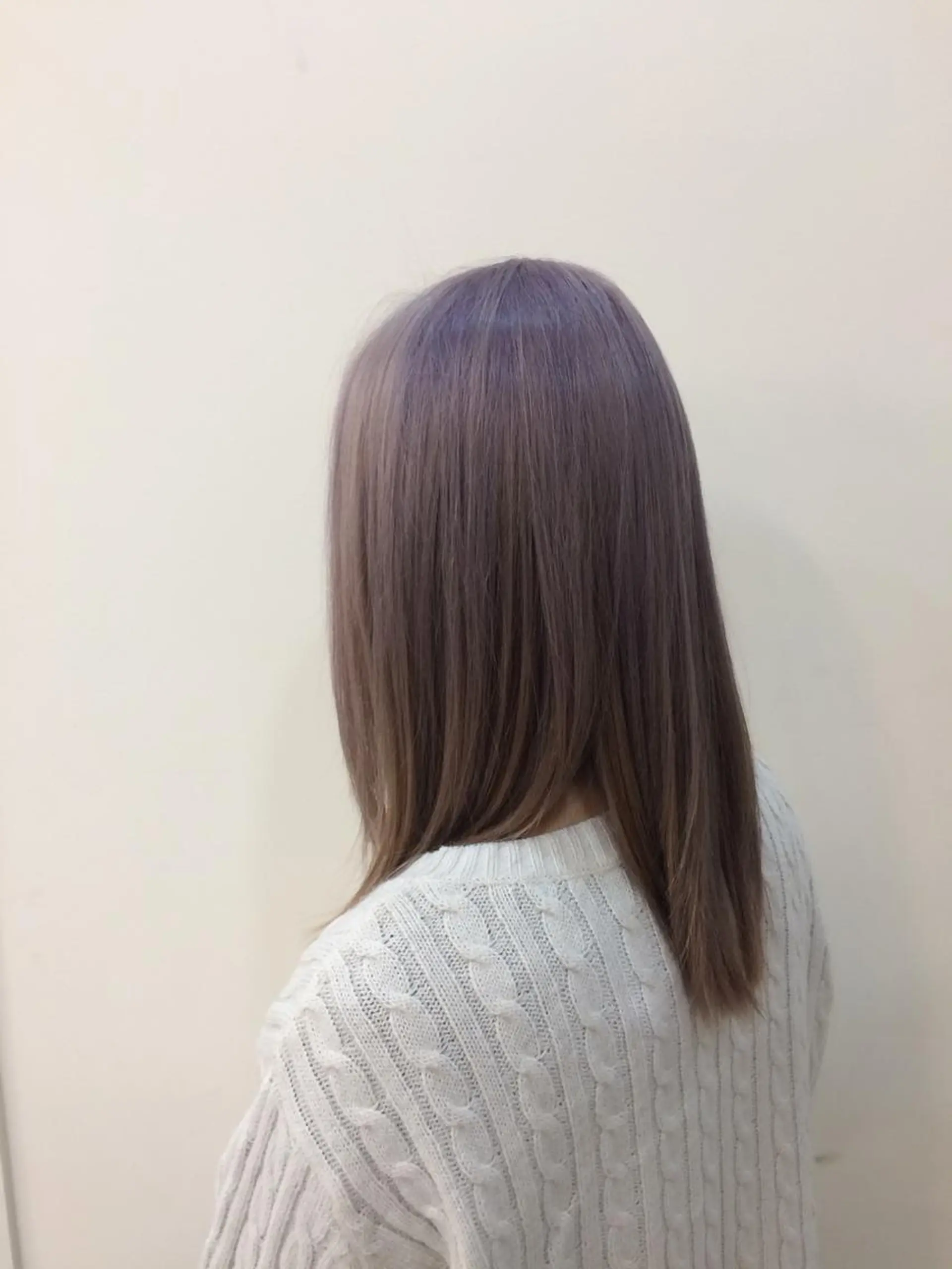 セミロング カラー ヘアアレンジ Helm所属・久次米 智人のヘアスタイル