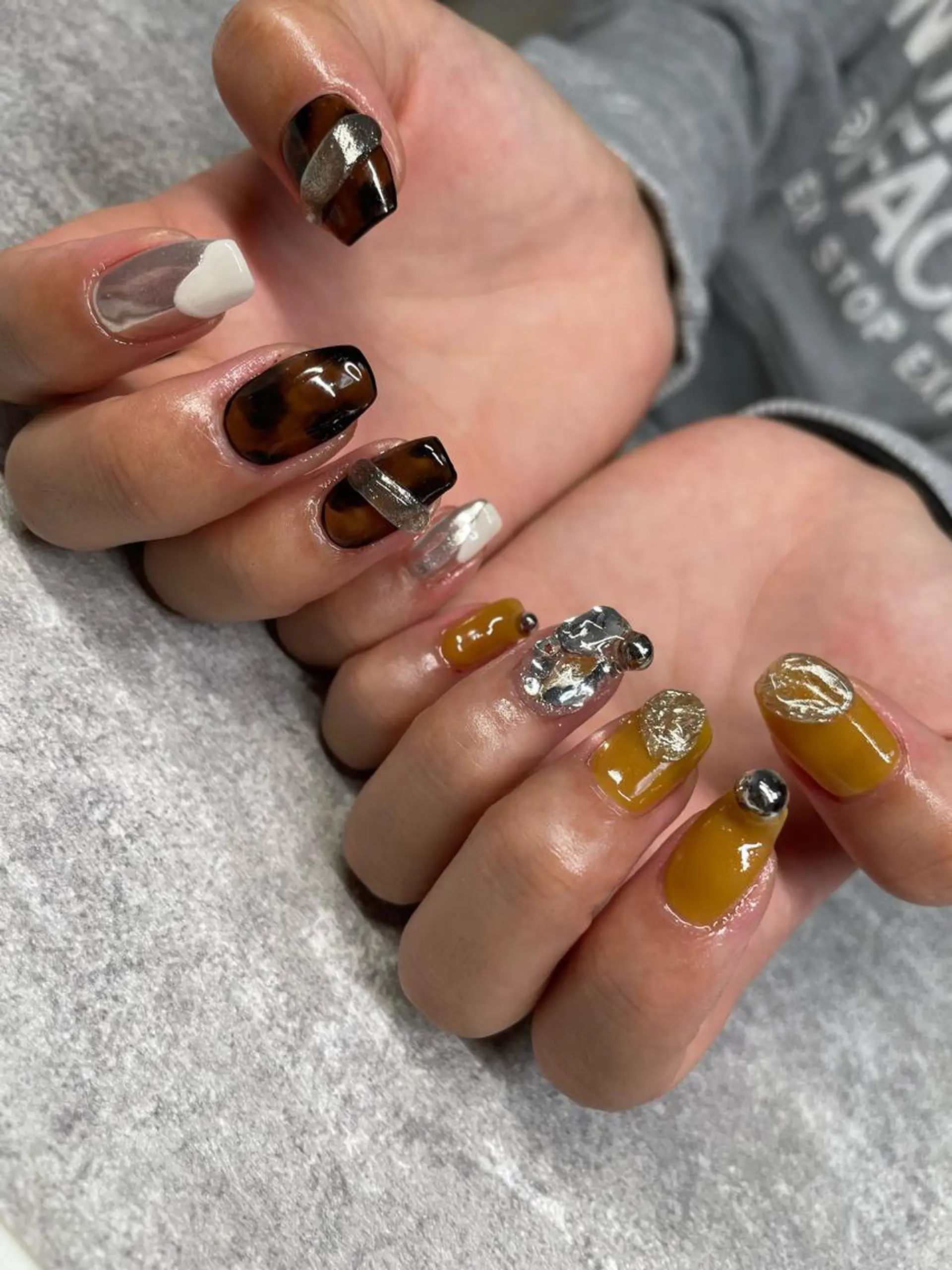 ロング カラー ヘアアレンジ キッズ ネイル マツエク・マツパ アイブロウ 福田 加奈のネイルデザイン